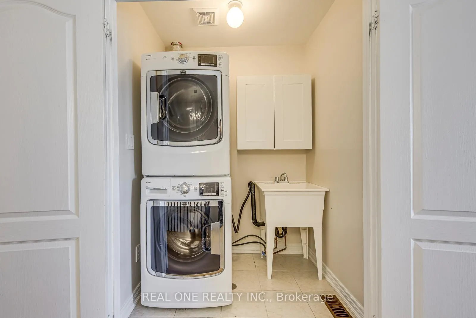 Photo 41 of 1331 Kestell Boulevard, Oakville, Joshua Creek — HOMEH