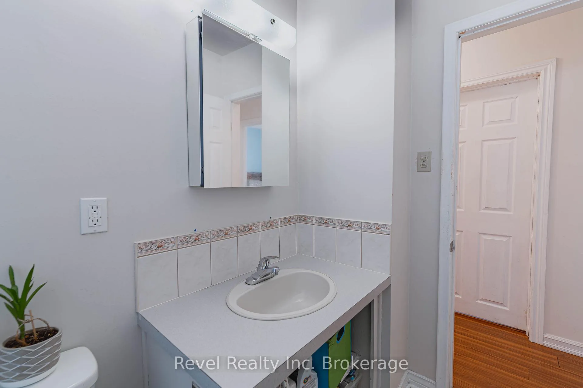 Photo 14 of 372 Mckenzie Avenue, North Bay, Widdifield — HOMEH