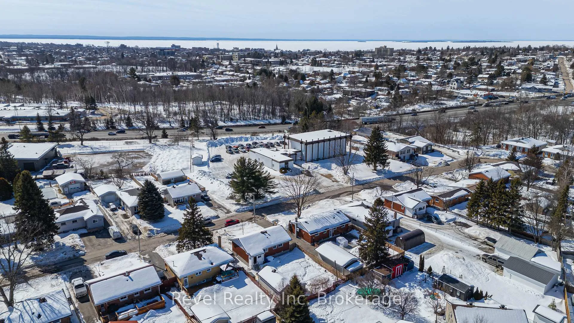 Photo 37 of 372 Mckenzie Avenue, North Bay, Widdifield — HOMEH