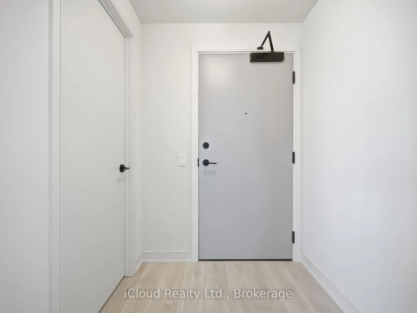 Photo 9 of Unit 2202, 8020 Derry Road, Milton, Coates — HOMEH