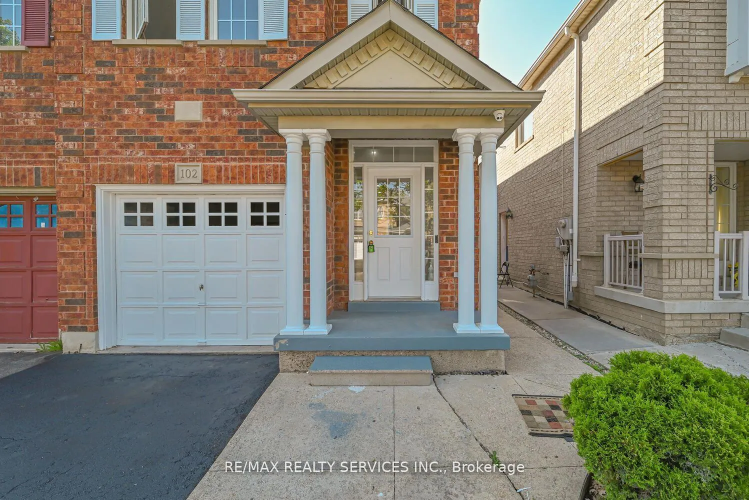 Front of 102 Sand Cherry Crescent