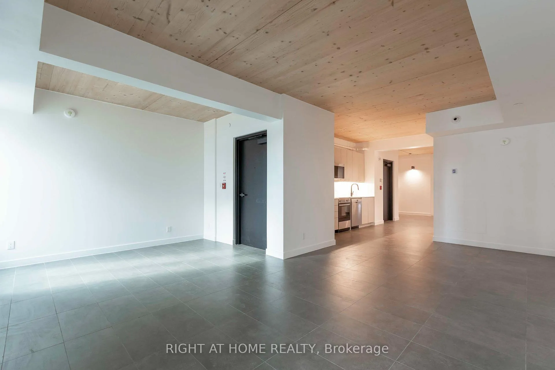 Photo 12 of Unit 302, 1598 Queen Street E, Toronto, Greenwood-Coxwell — HOMEH