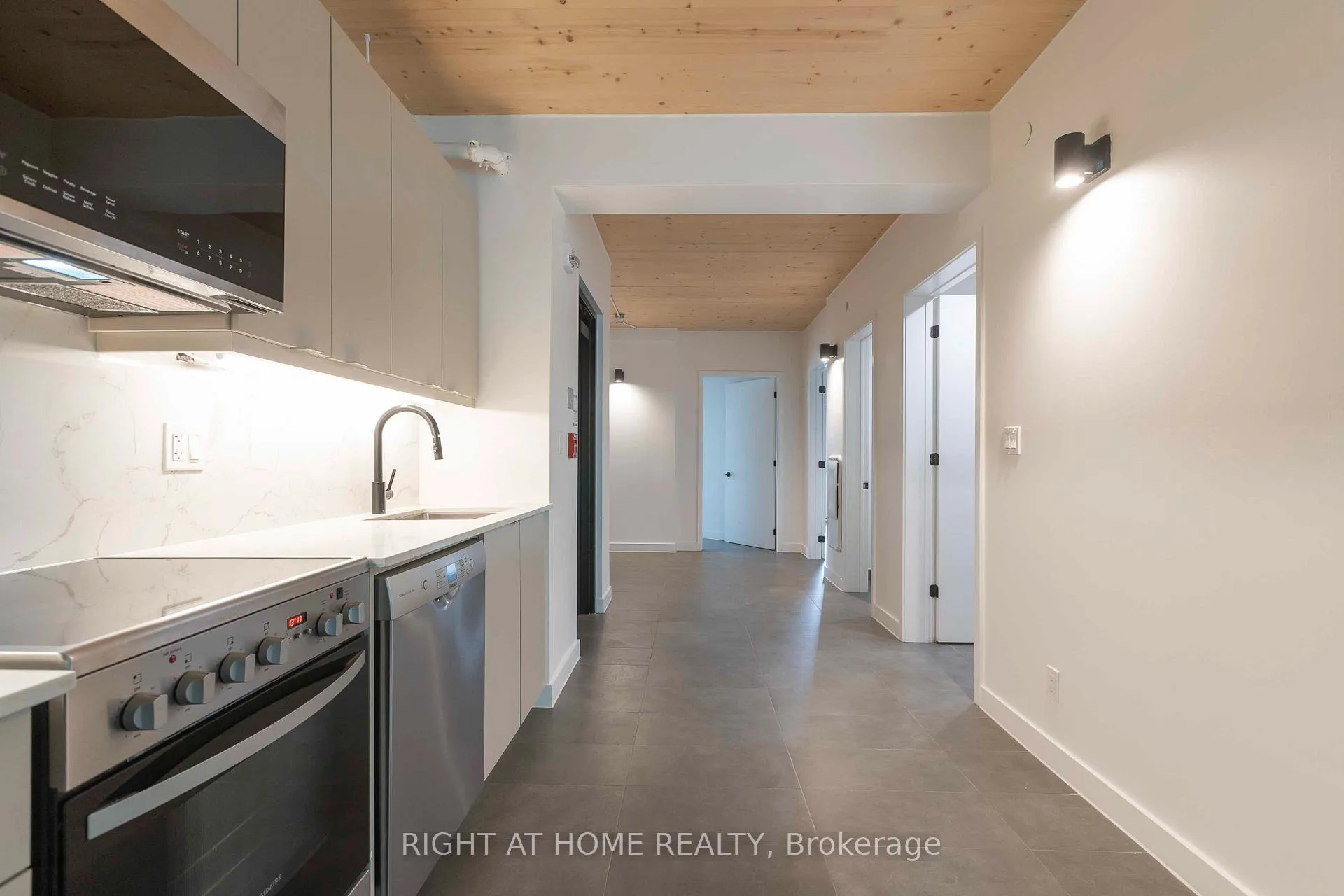 Photo 15 of Unit 302, 1598 Queen Street E, Toronto, Greenwood-Coxwell — HOMEH