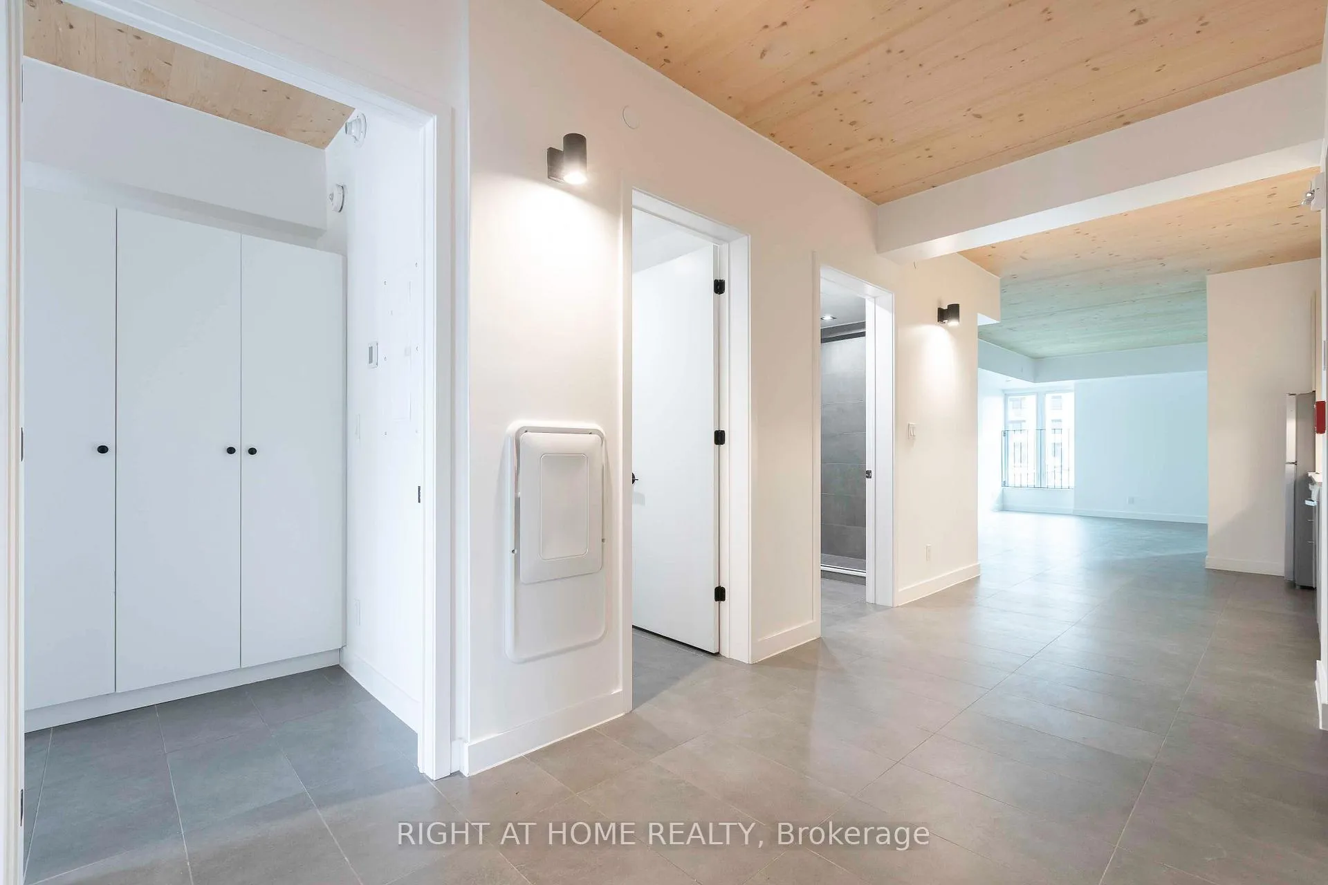 Photo 16 of Unit 302, 1598 Queen Street E, Toronto, Greenwood-Coxwell — HOMEH