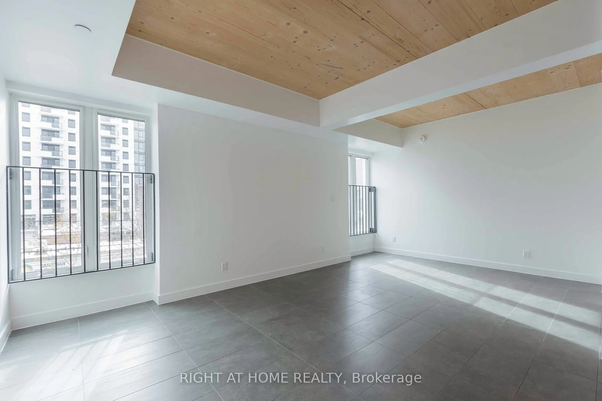 Photo 19 of Unit 302, 1598 Queen Street E, Toronto, Greenwood-Coxwell — HOMEH