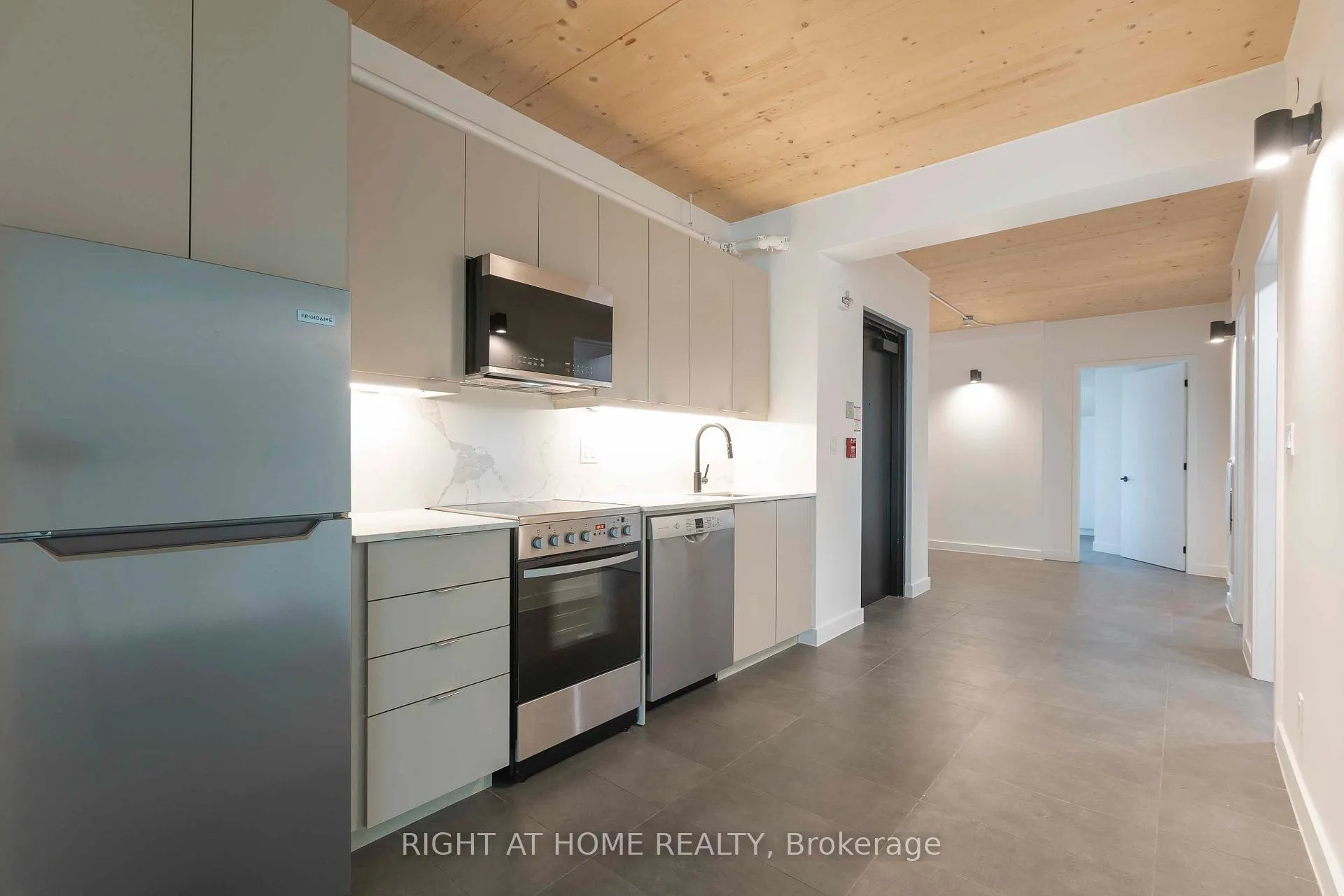 Photo 22 of Unit 302, 1598 Queen Street E, Toronto, Greenwood-Coxwell — HOMEH