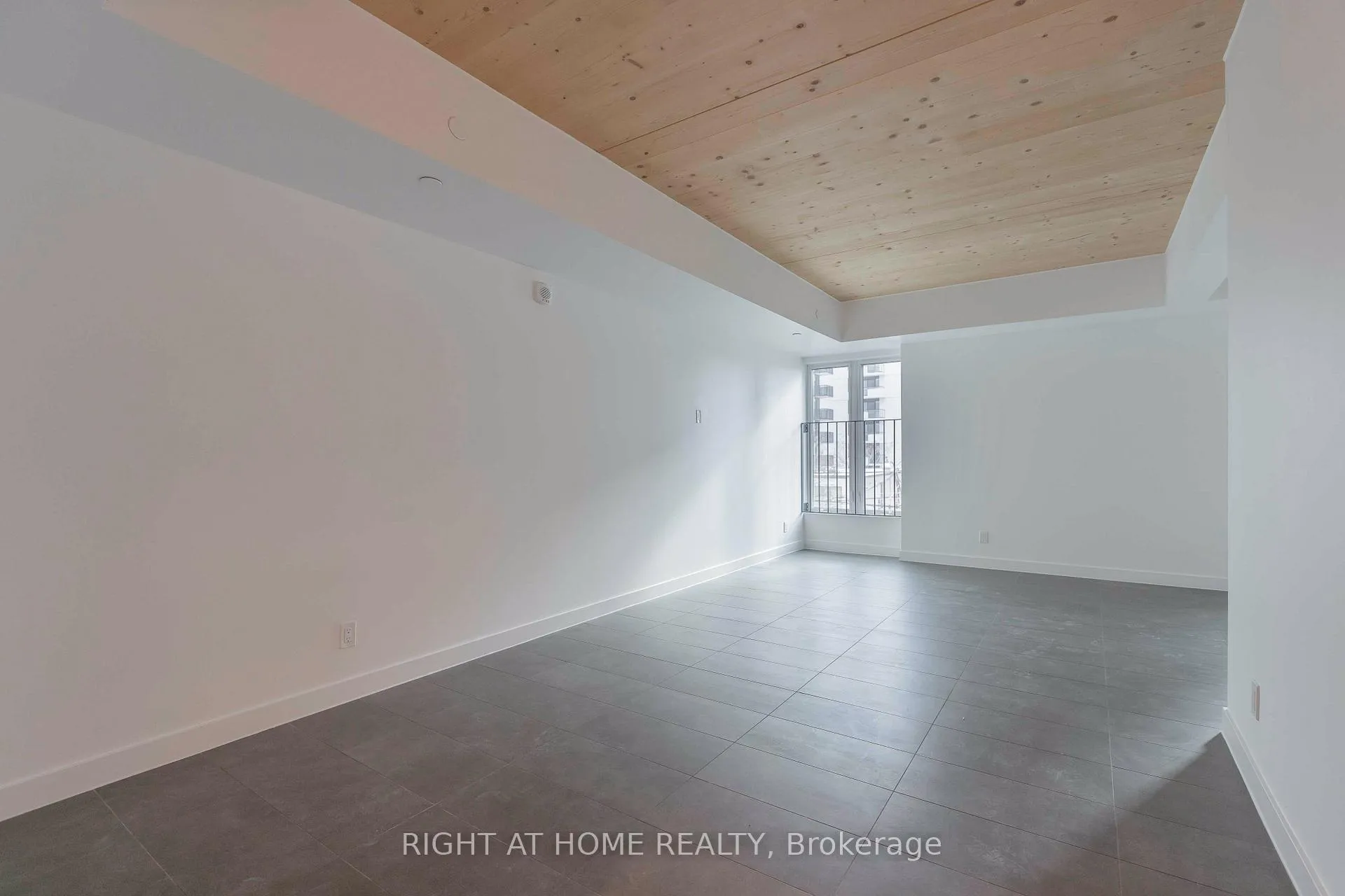 Photo 24 of Unit 302, 1598 Queen Street E, Toronto, Greenwood-Coxwell — HOMEH