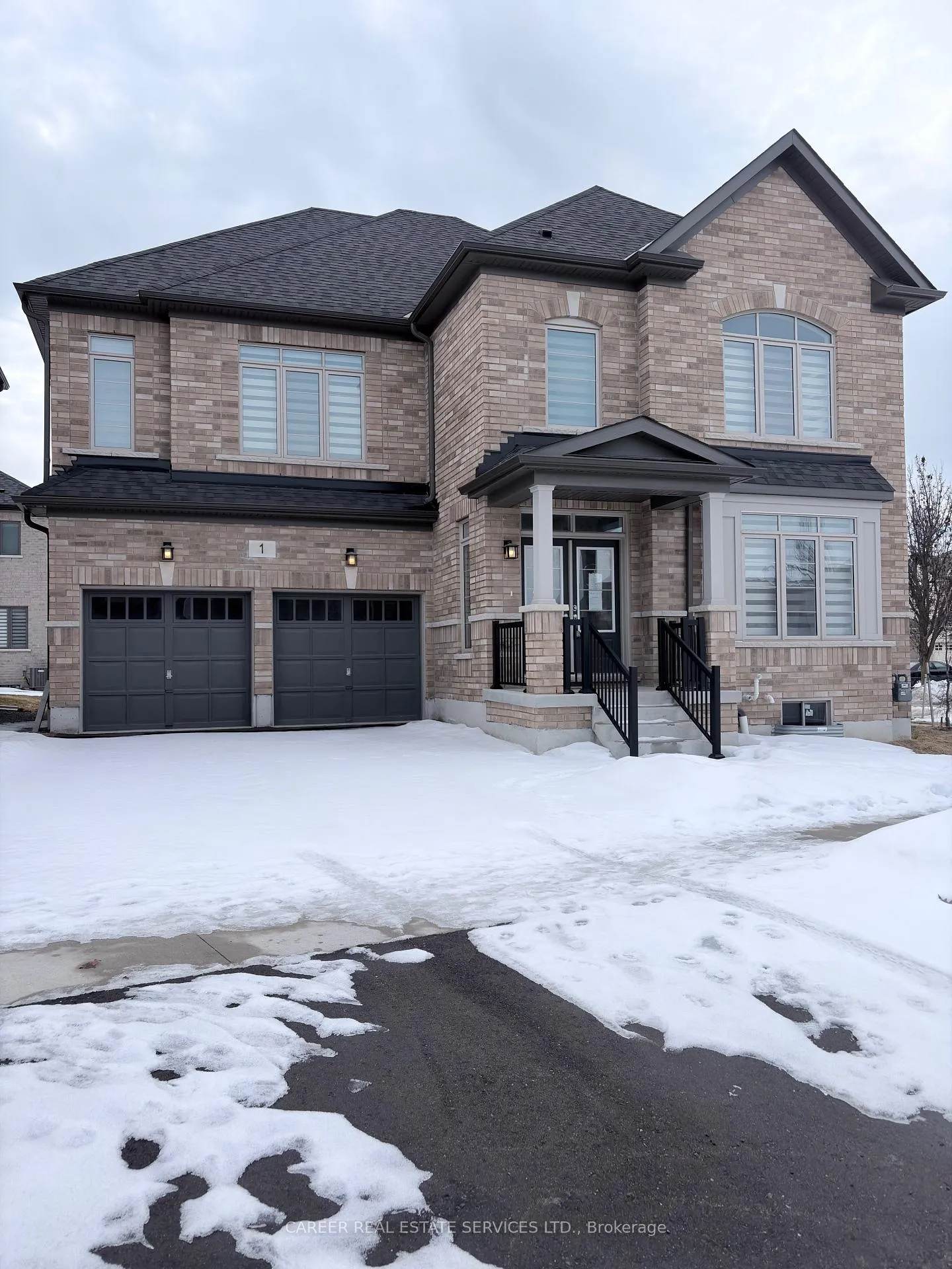 Photo 1 of 1 Waterfront Crescent, Whitby, Port Whitby — HOMEH