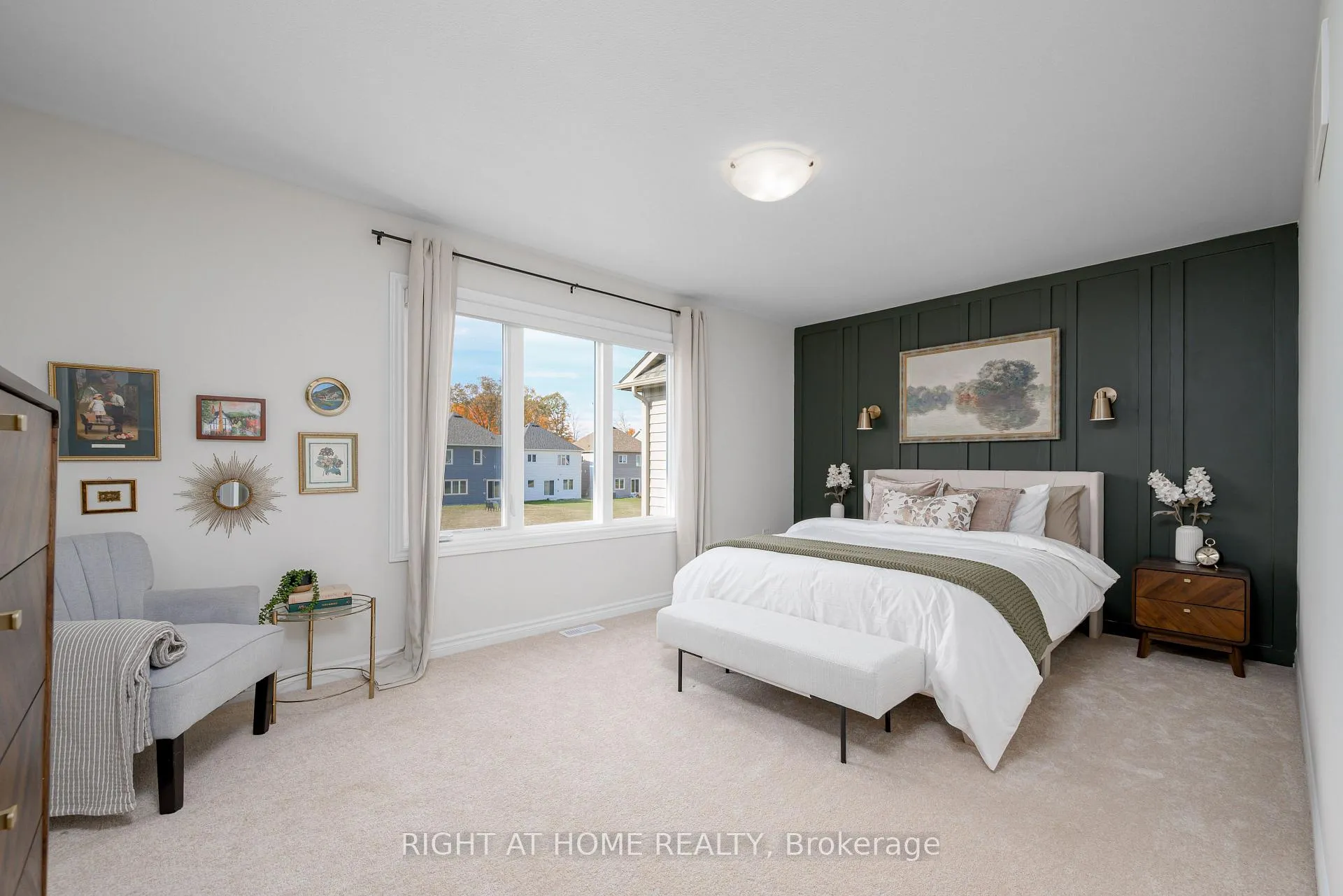 Photo 5 of Unit 300, 300 McEachern Lane, Gravenhurst, Muskoka (S) — HOMEH