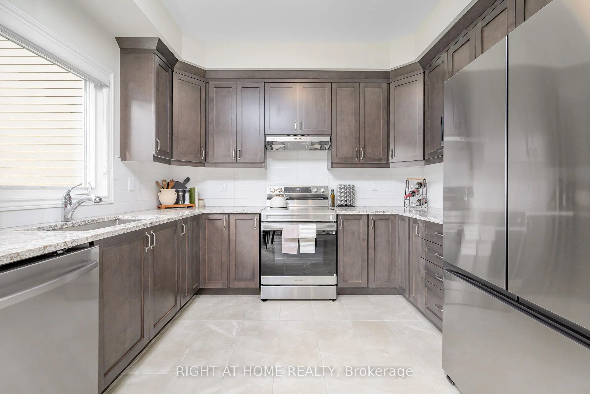Photo 45 of Unit 300, 300 McEachern Lane, Gravenhurst, Muskoka (S) — HOMEH