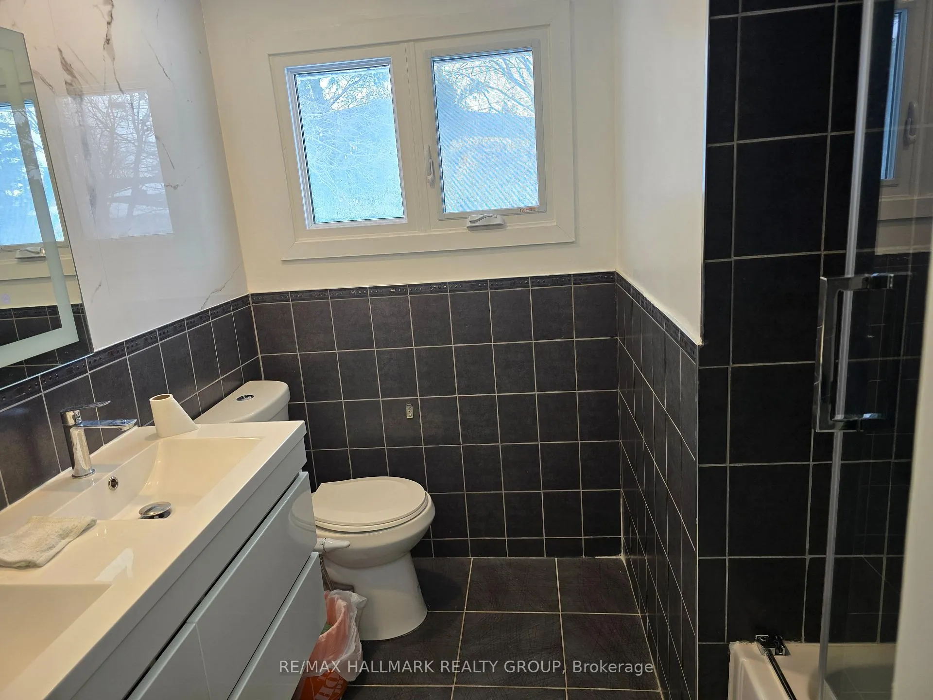 Photo 11 of 2706 Hickson Crescent, Ottawa, Redwood Park — HOMEH