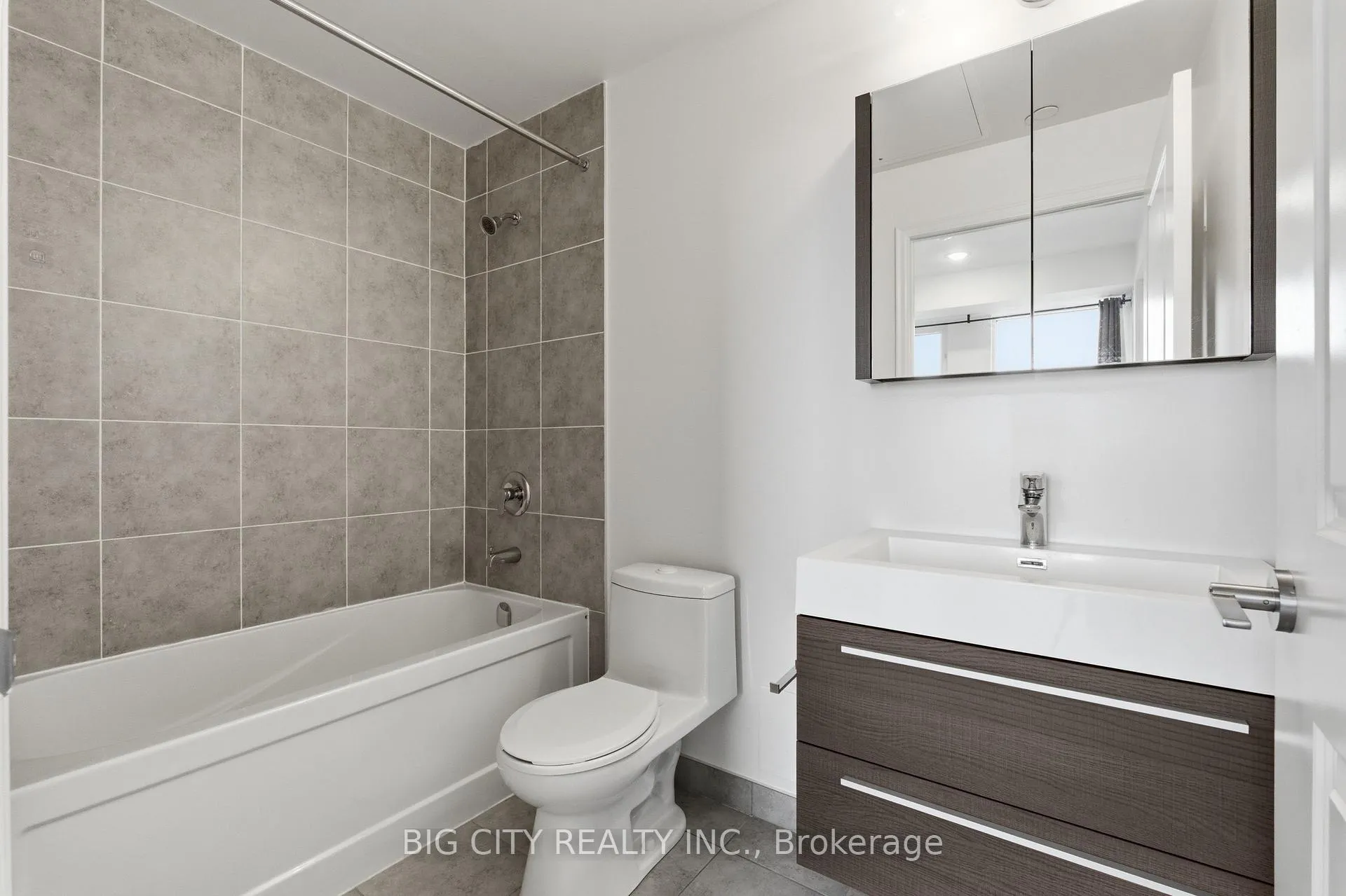Photo 10 of Unit 1116, 8 Rouge Valley Drive, Markham, Unionville — HOMEH