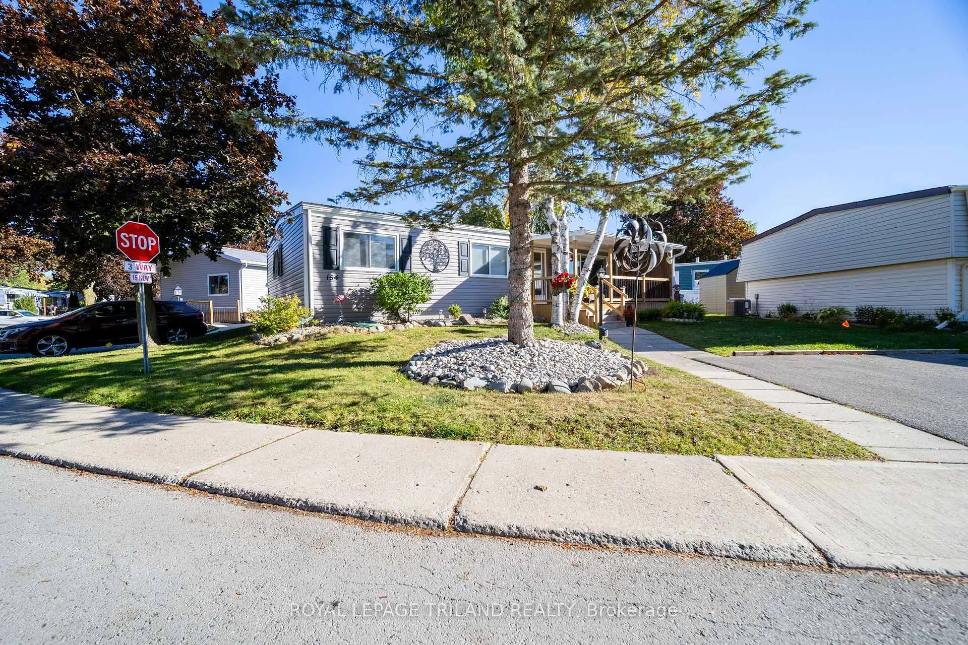 Photo 4 of 154 Pebble Beach Parkway, South Huron, Stephen — HOMEH