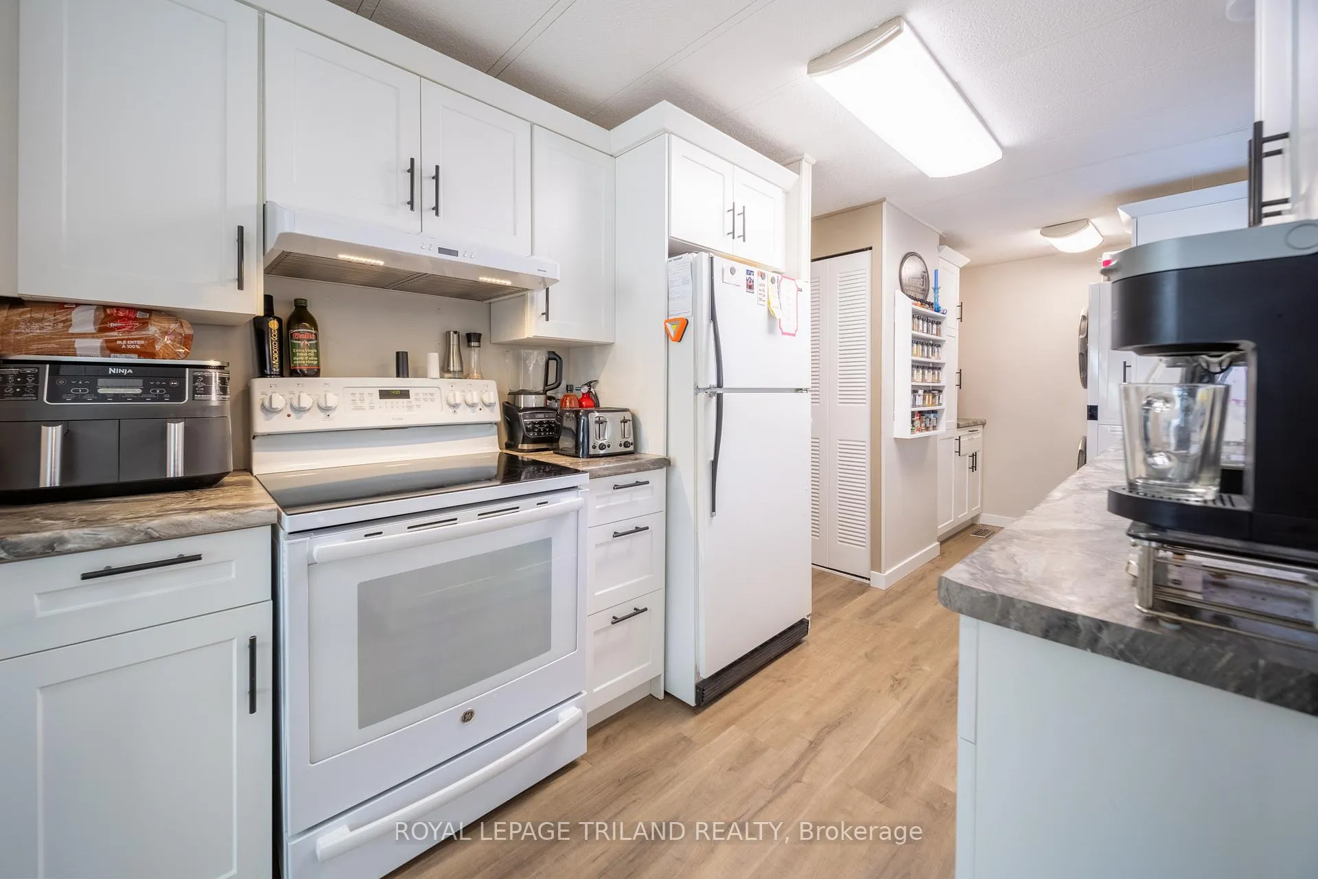 Photo 21 of 154 Pebble Beach Parkway, South Huron, Stephen — HOMEH