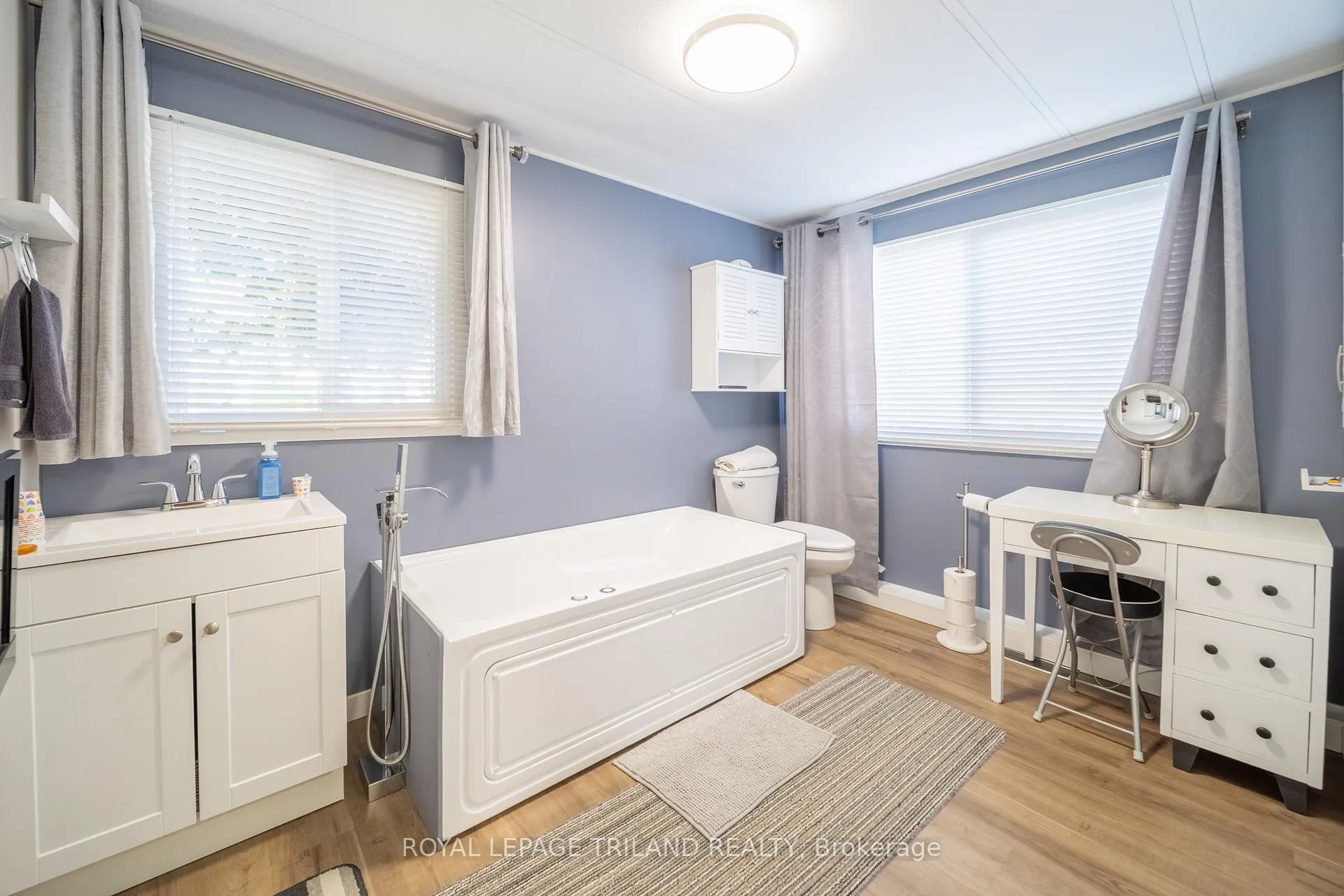 Photo 24 of 154 Pebble Beach Parkway, South Huron, Stephen — HOMEH