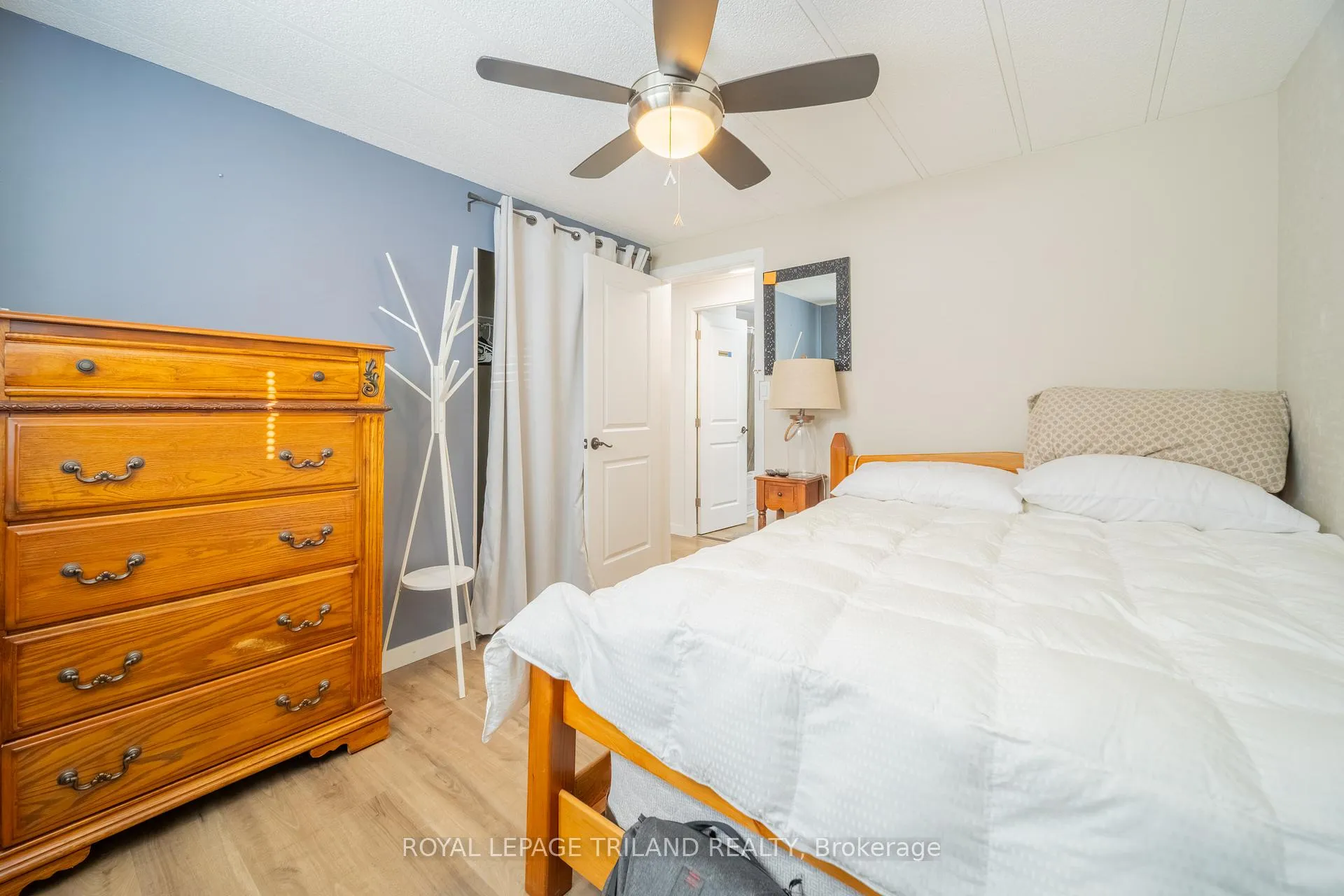 Photo 25 of 154 Pebble Beach Parkway, South Huron, Stephen — HOMEH