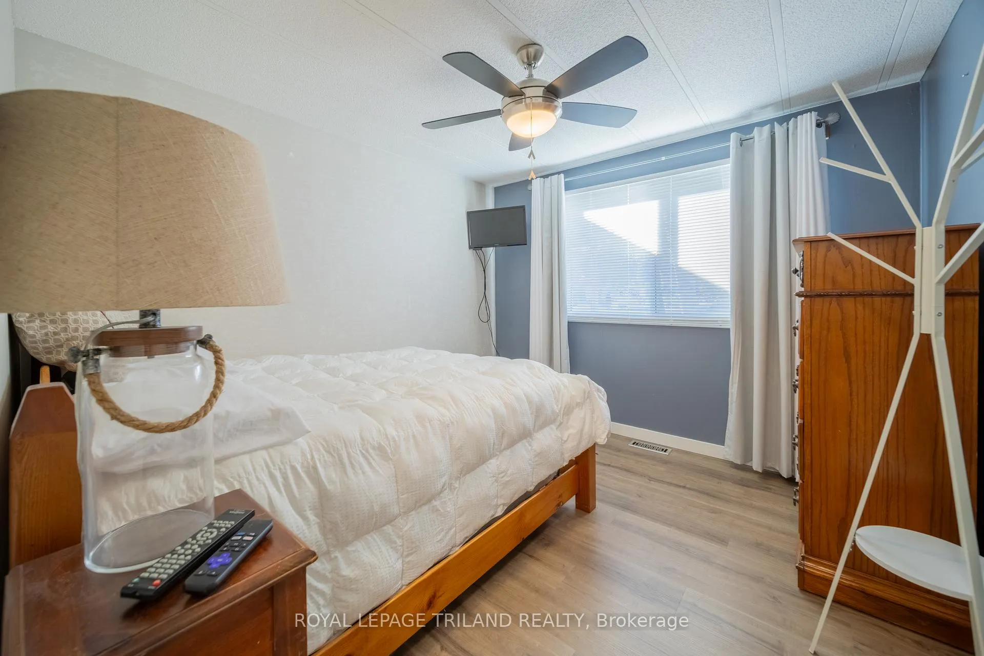 Photo 26 of 154 Pebble Beach Parkway, South Huron, Stephen — HOMEH
