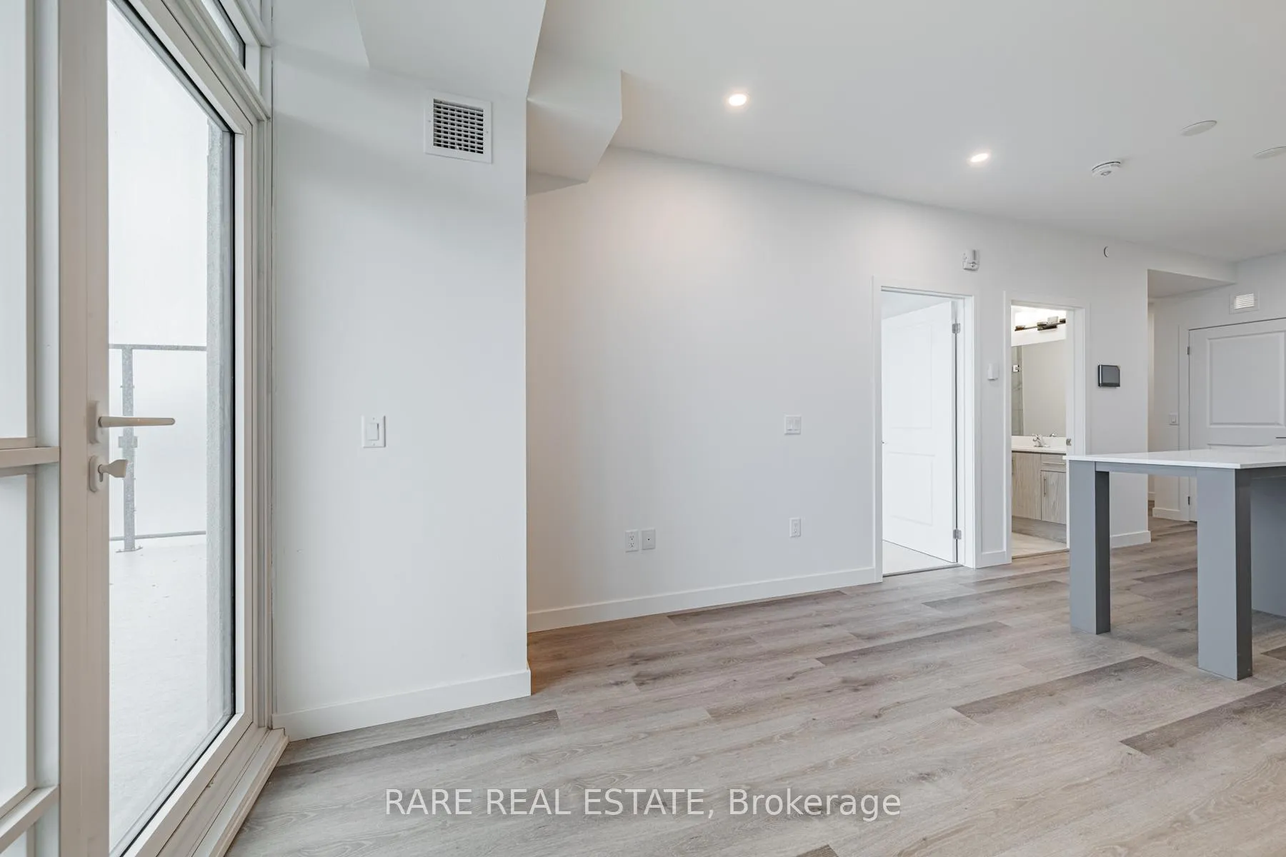Photo 15 of Unit 228, 461 Green Road, Hamilton, Stoney Creek — HOMEH