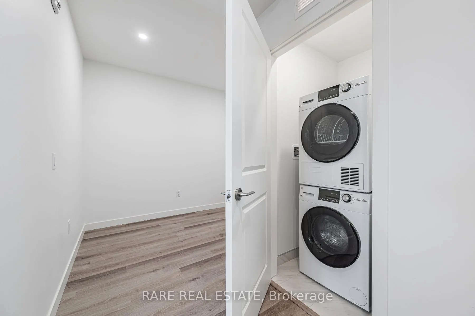 Photo 23 of Unit 228, 461 Green Road, Hamilton, Stoney Creek — HOMEH