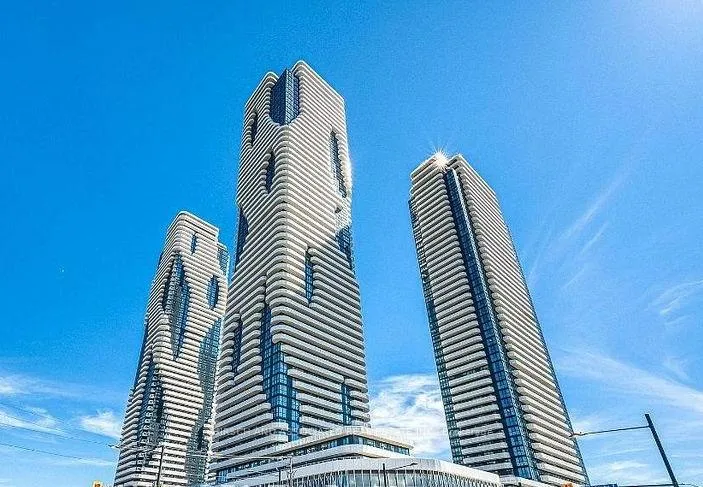Photo 1 of Unit 3208, 8 Interchange Way, Vaughan, Vaughan Corporate Centre — HOMEH