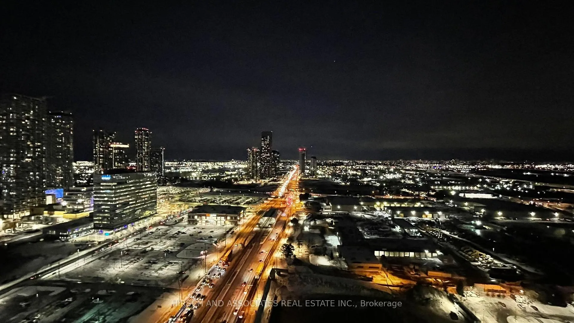 Photo 6 of Unit 3208, 8 Interchange Way, Vaughan, Vaughan Corporate Centre — HOMEH
