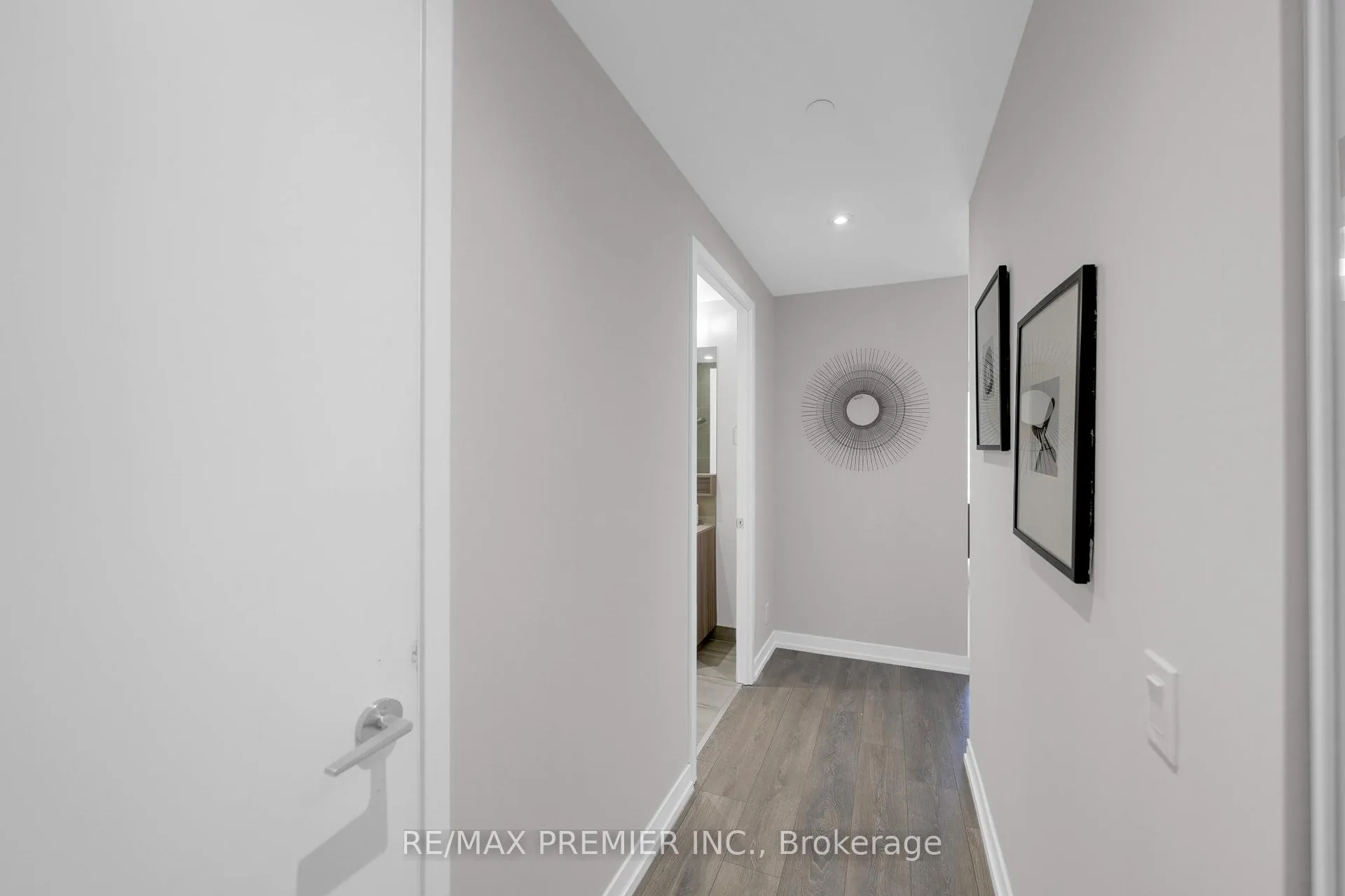 Photo 8 of Unit 5206, 898 Portage Parkway, Vaughan, Vaughan Corporate Centre — HOMEH
