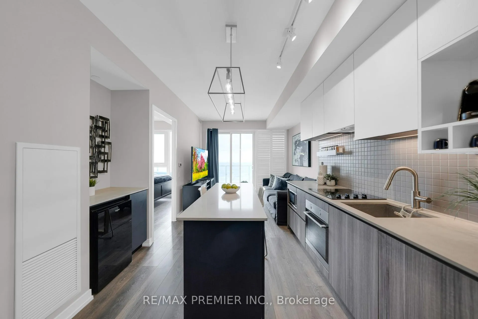 Photo 13 of Unit 5206, 898 Portage Parkway, Vaughan, Vaughan Corporate Centre — HOMEH