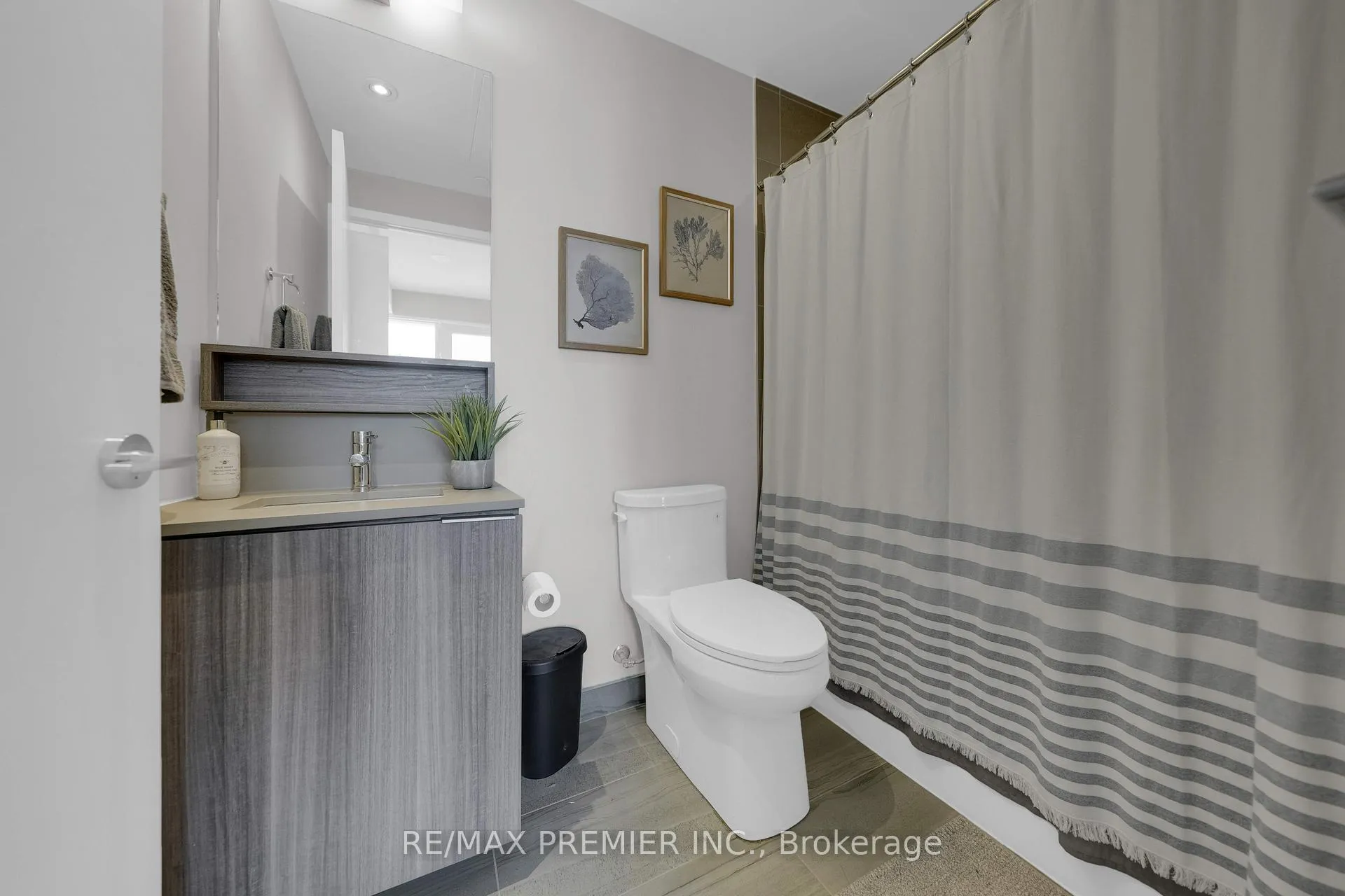 Photo 28 of Unit 5206, 898 Portage Parkway, Vaughan, Vaughan Corporate Centre — HOMEH