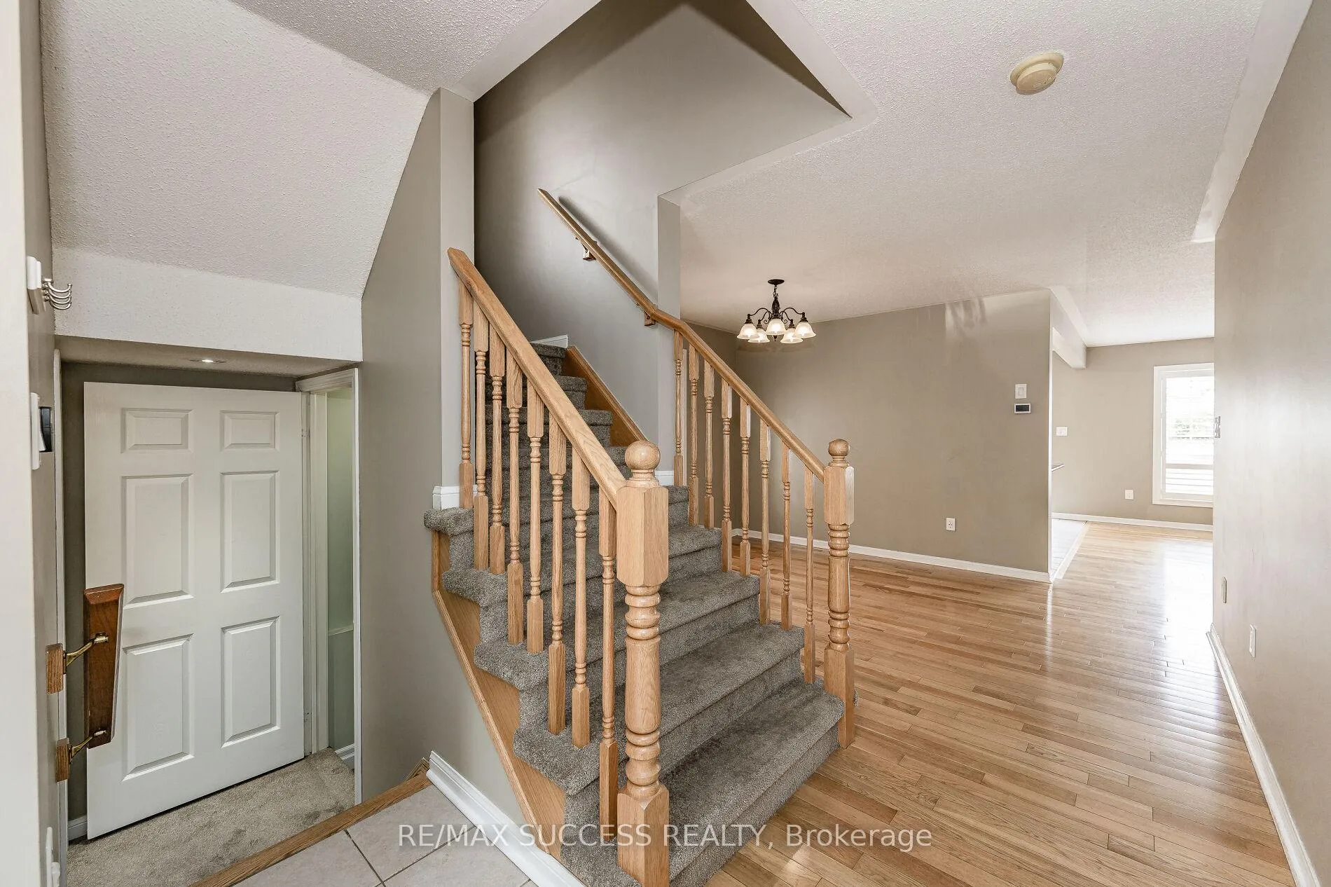 Photo 6 of 734 Edwards Avenue, Milton, Beaty — HOMEH