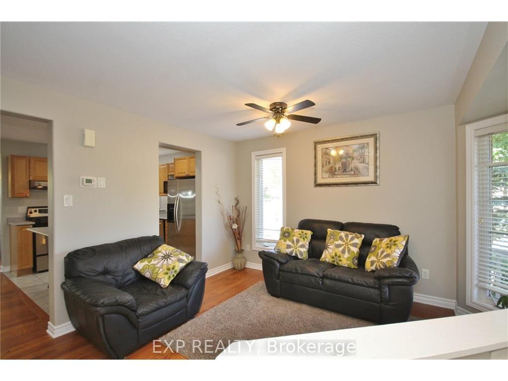 Photo 3 of 24 Wallsend Avenue, Ottawa, Kanata - Morgan's Grant/South March — HOMEH