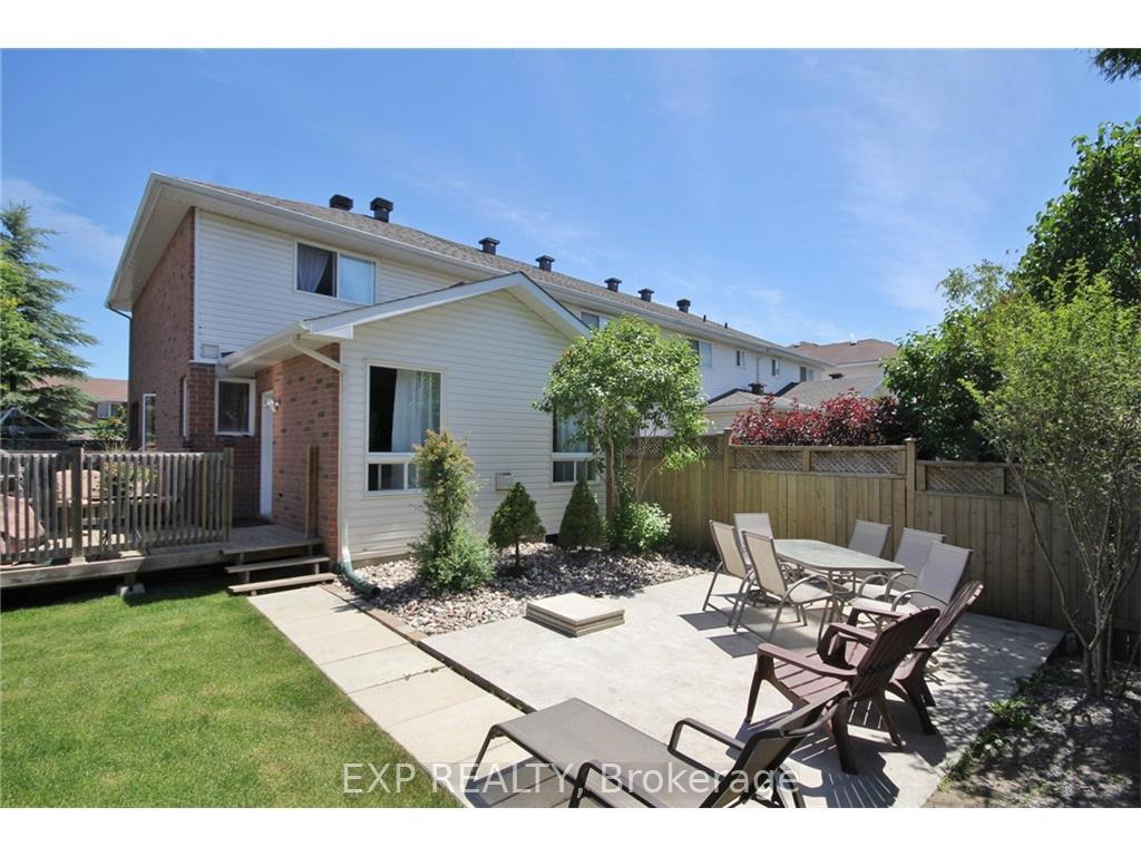 Photo 14 of 24 Wallsend Avenue, Ottawa, Kanata - Morgan's Grant/South March — HOMEH