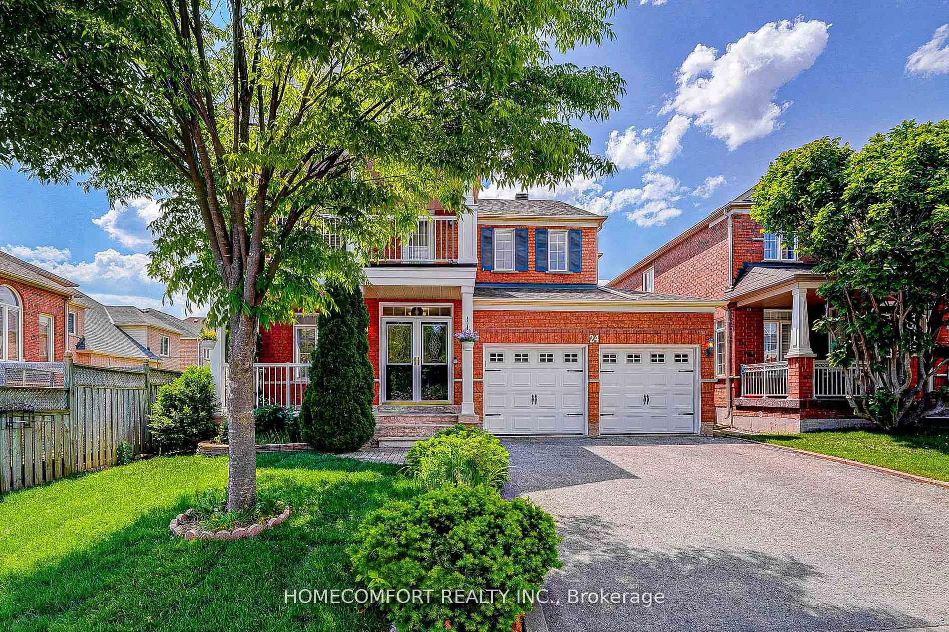 Photo 1 of 26 Belgrave Square, Markham, Berczy — HOMEH