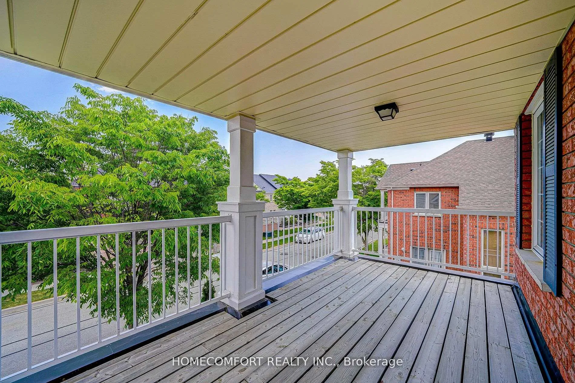 Photo 17 of 26 Belgrave Square, Markham, Berczy — HOMEH