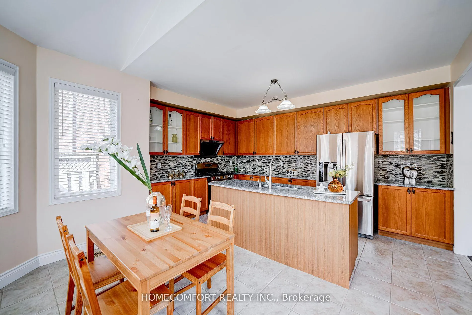 Photo 30 of 26 Belgrave Square, Markham, Berczy — HOMEH