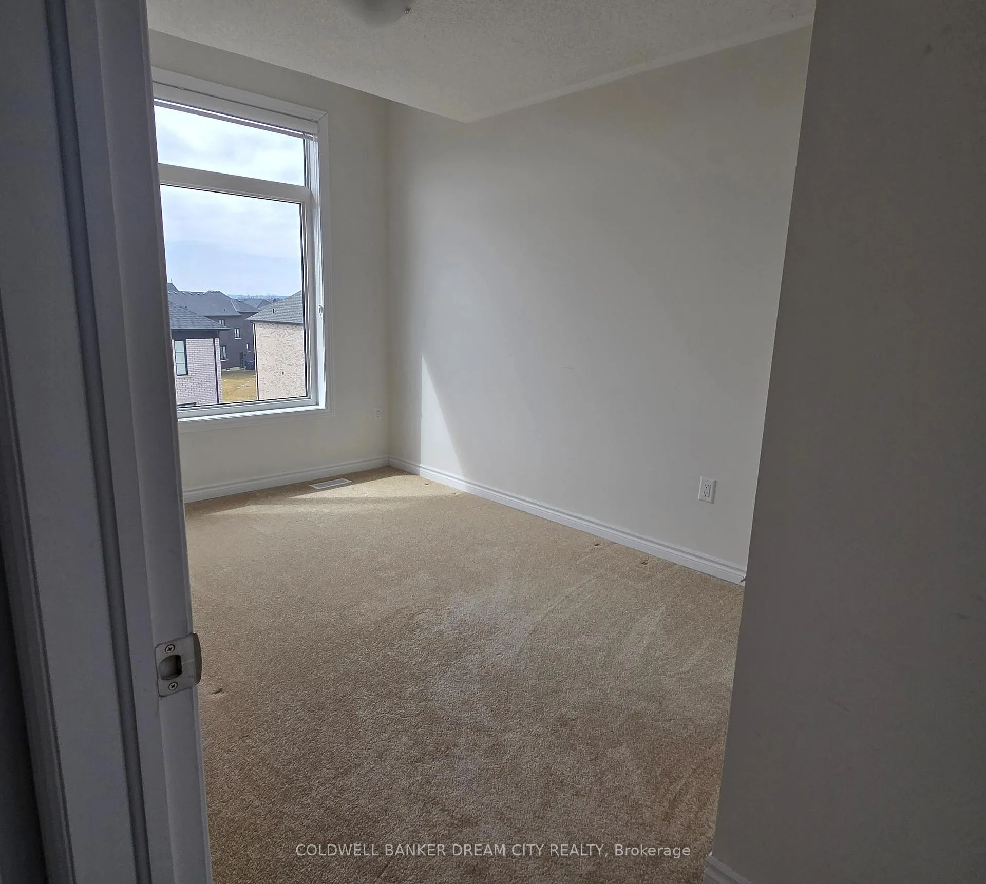 Photo 10 of 57 Camino Real Drive S, Caledon, Rural Caledon — HOMEH