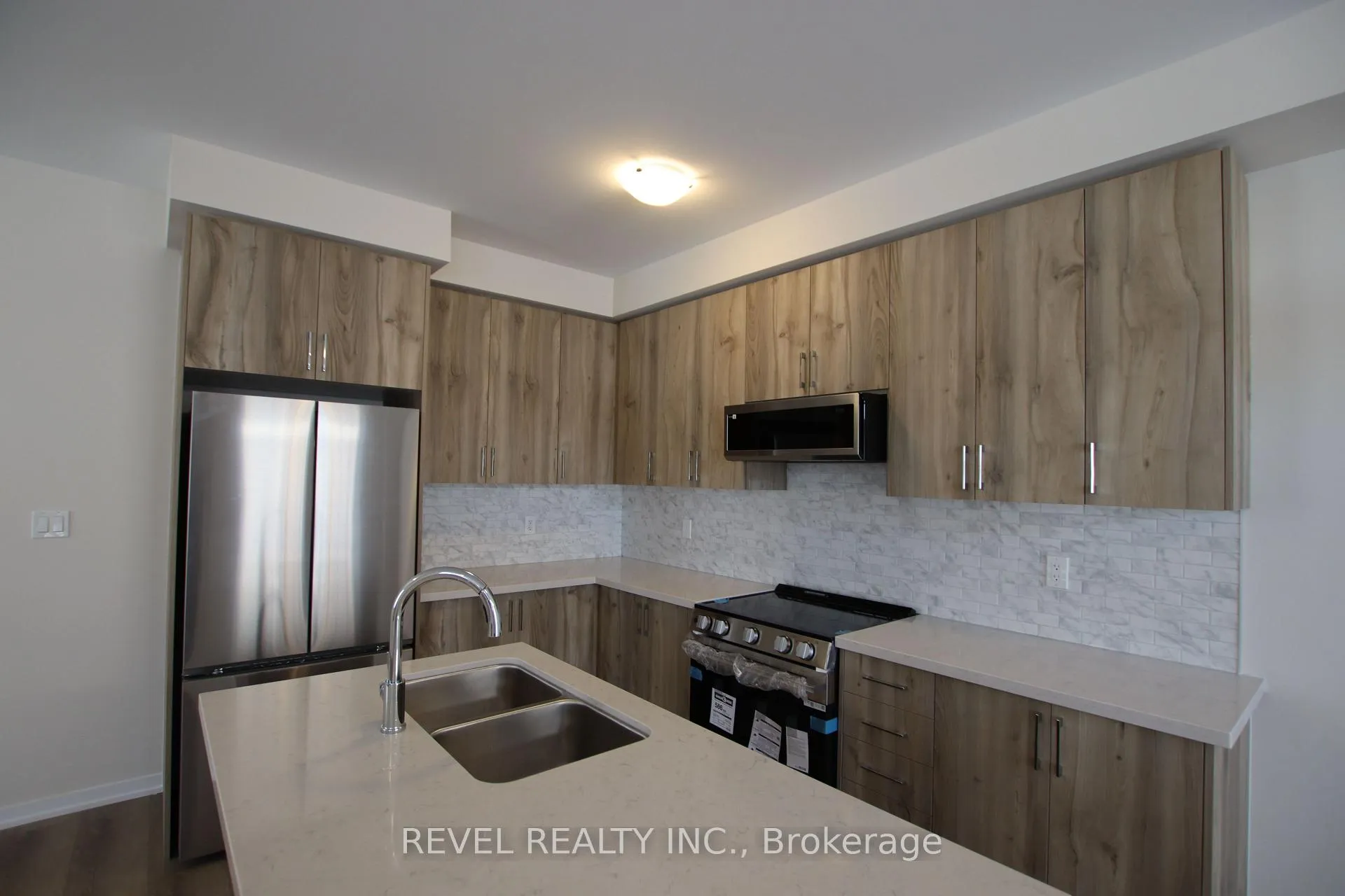 Photo 9 of 1372 Canfield Street, Oshawa, Kedron — HOMEH