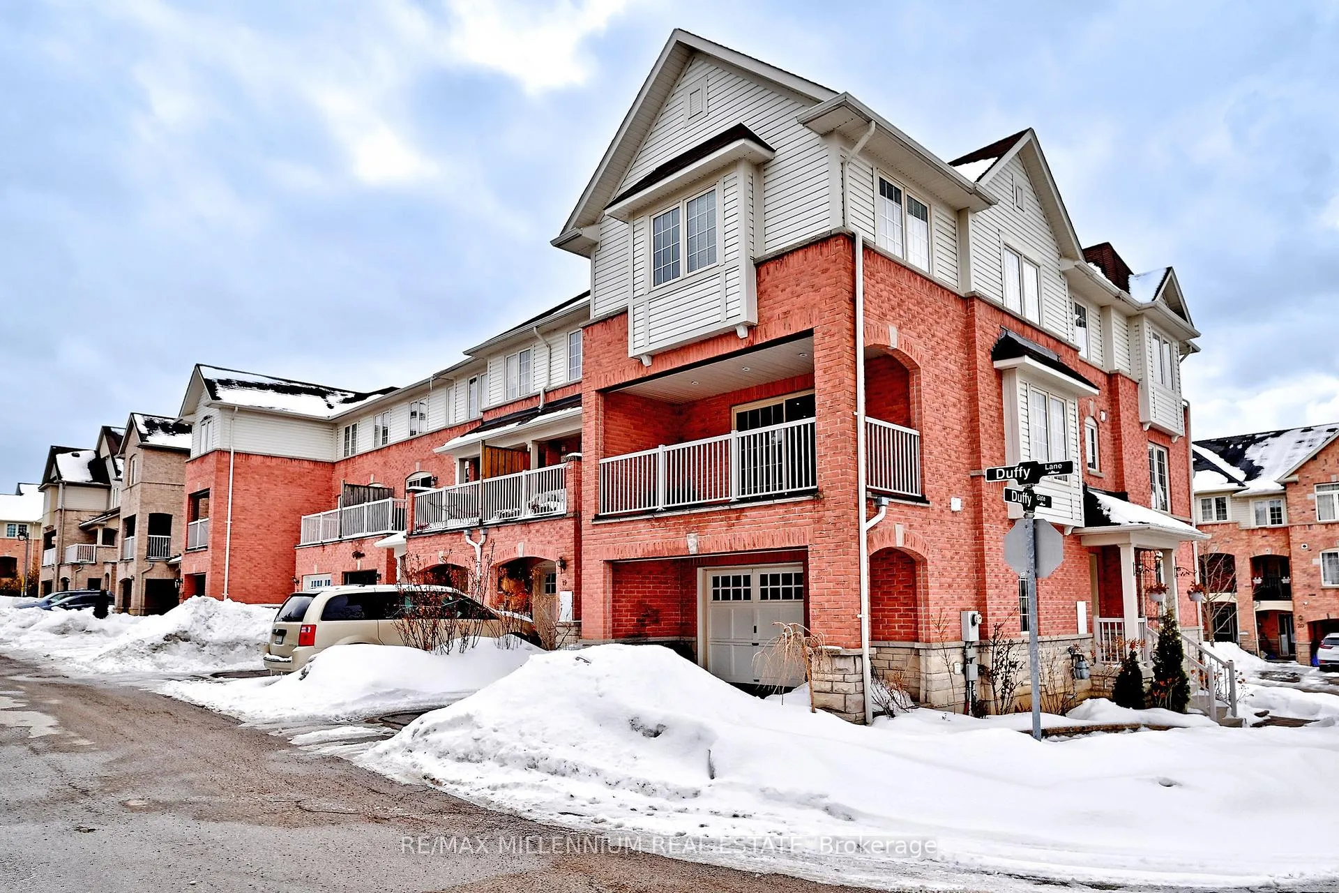 Photo 2 of 21 Hesketh Road, Ajax, Northeast Ajax — HOMEH