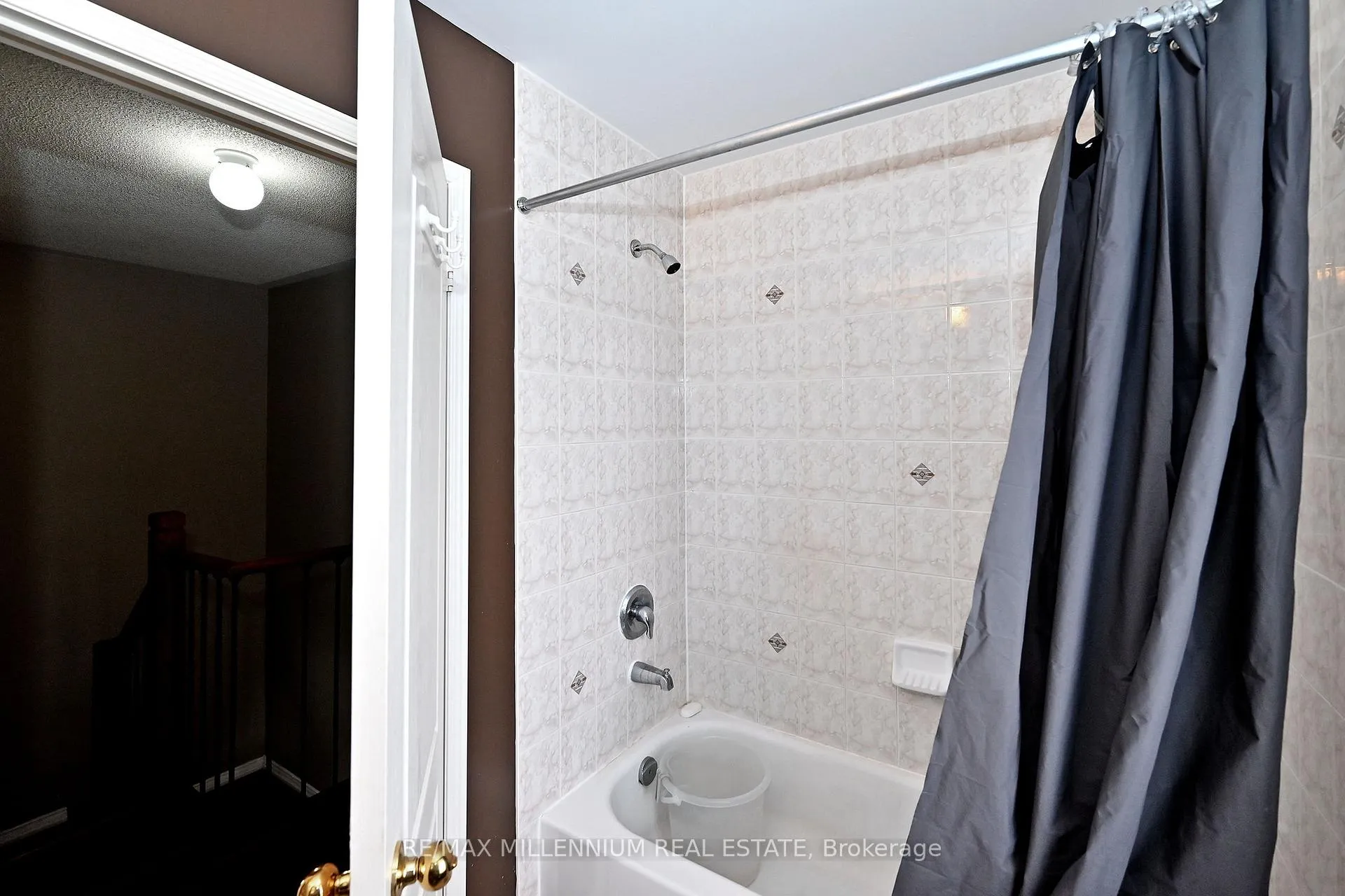 Photo 5 of 21 Hesketh Road, Ajax, Northeast Ajax — HOMEH