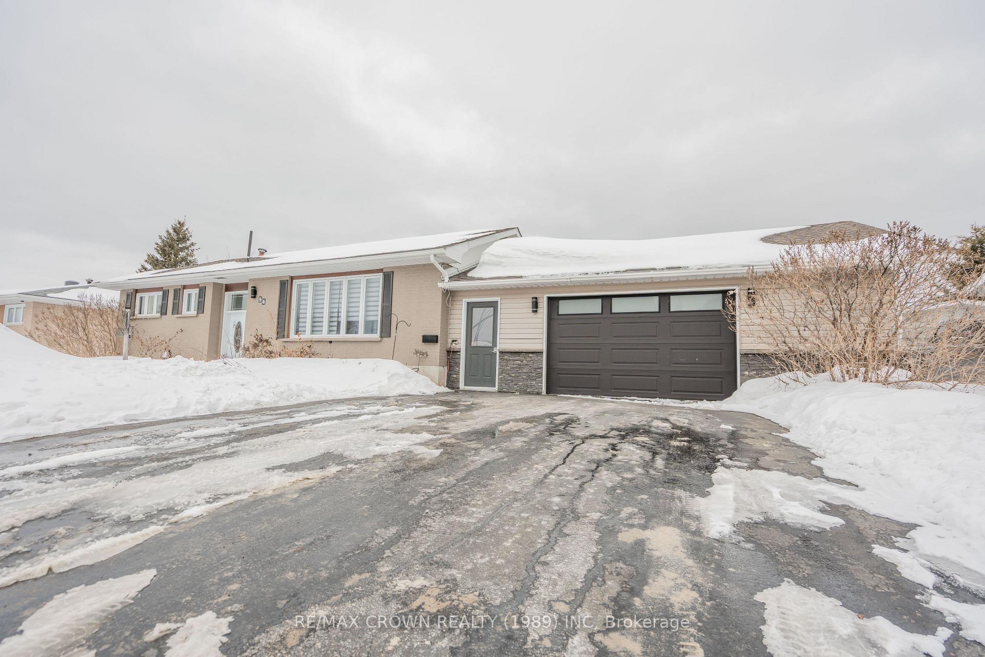 Photo 1 of 54 Ottawa Street, Kapuskasing — HOMEH