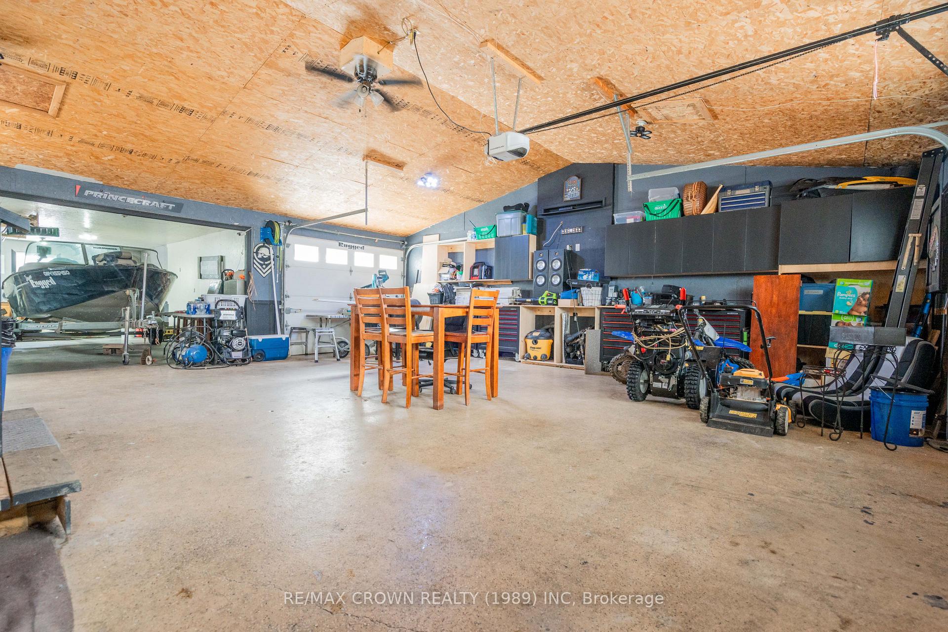 Photo 4 of 54 Ottawa Street, Kapuskasing — HOMEH