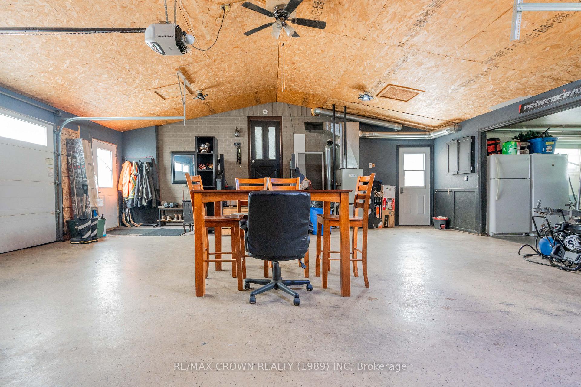Photo 5 of 54 Ottawa Street, Kapuskasing — HOMEH