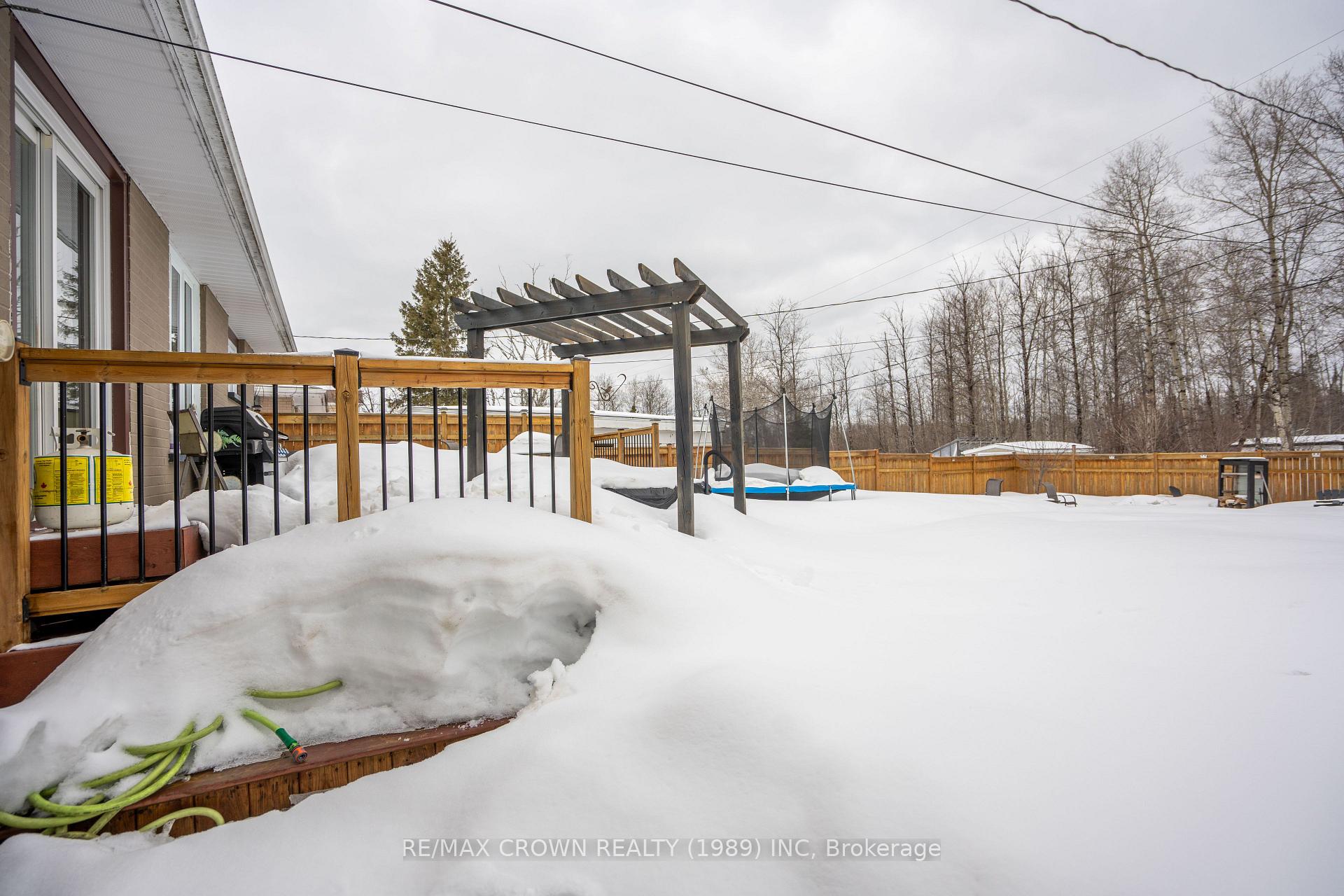Photo 38 of 54 Ottawa Street, Kapuskasing — HOMEH