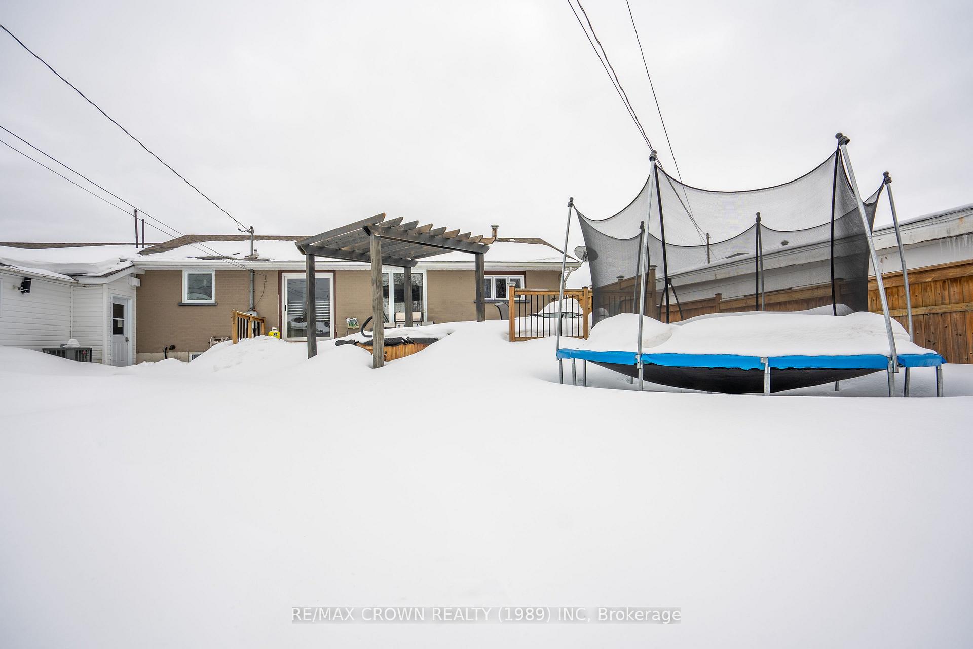 Photo 40 of 54 Ottawa Street, Kapuskasing — HOMEH