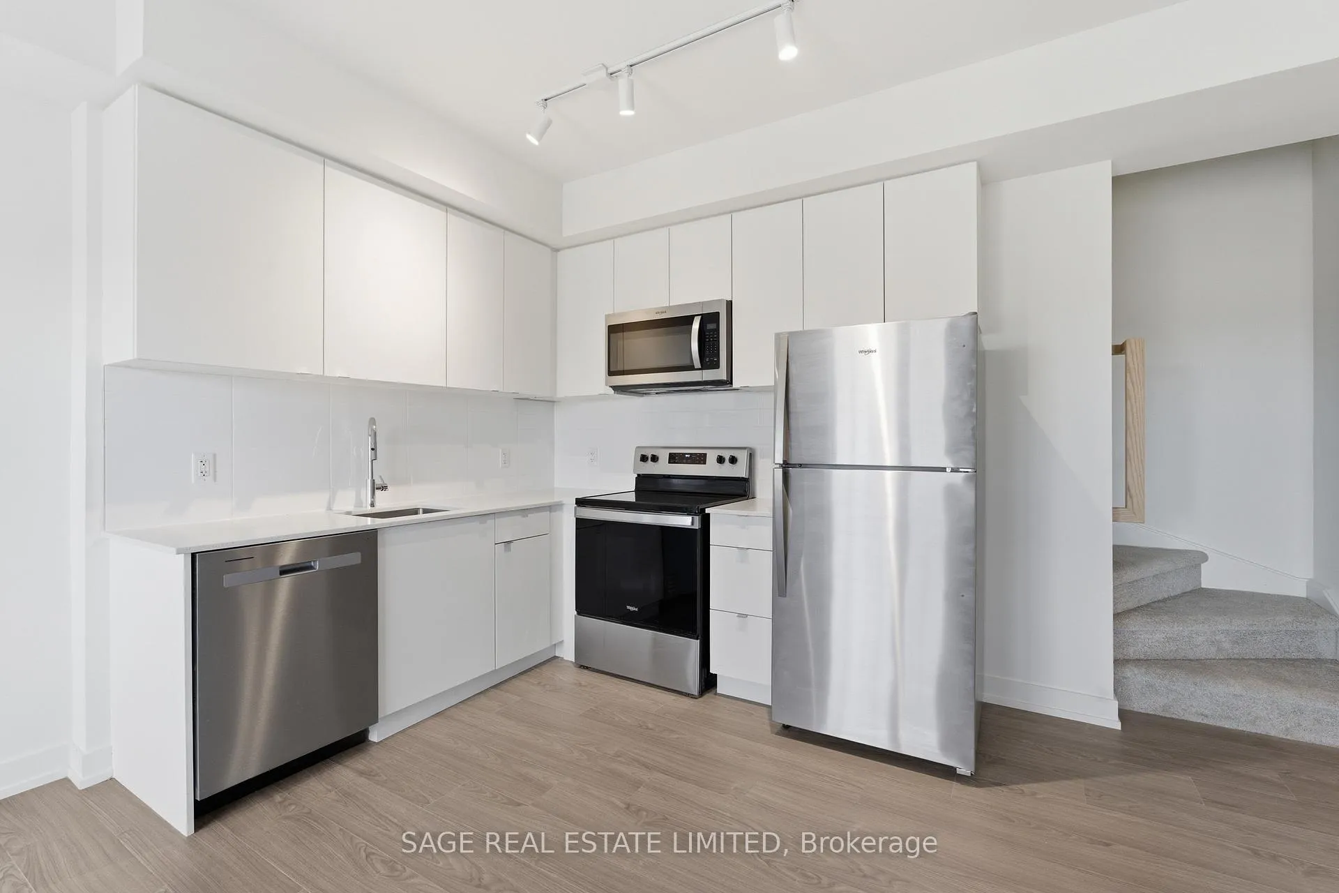 Photo 2 of Unit 312C, 16 Melbourne Avenue, St. Catharines, E. Chester — HOMEH