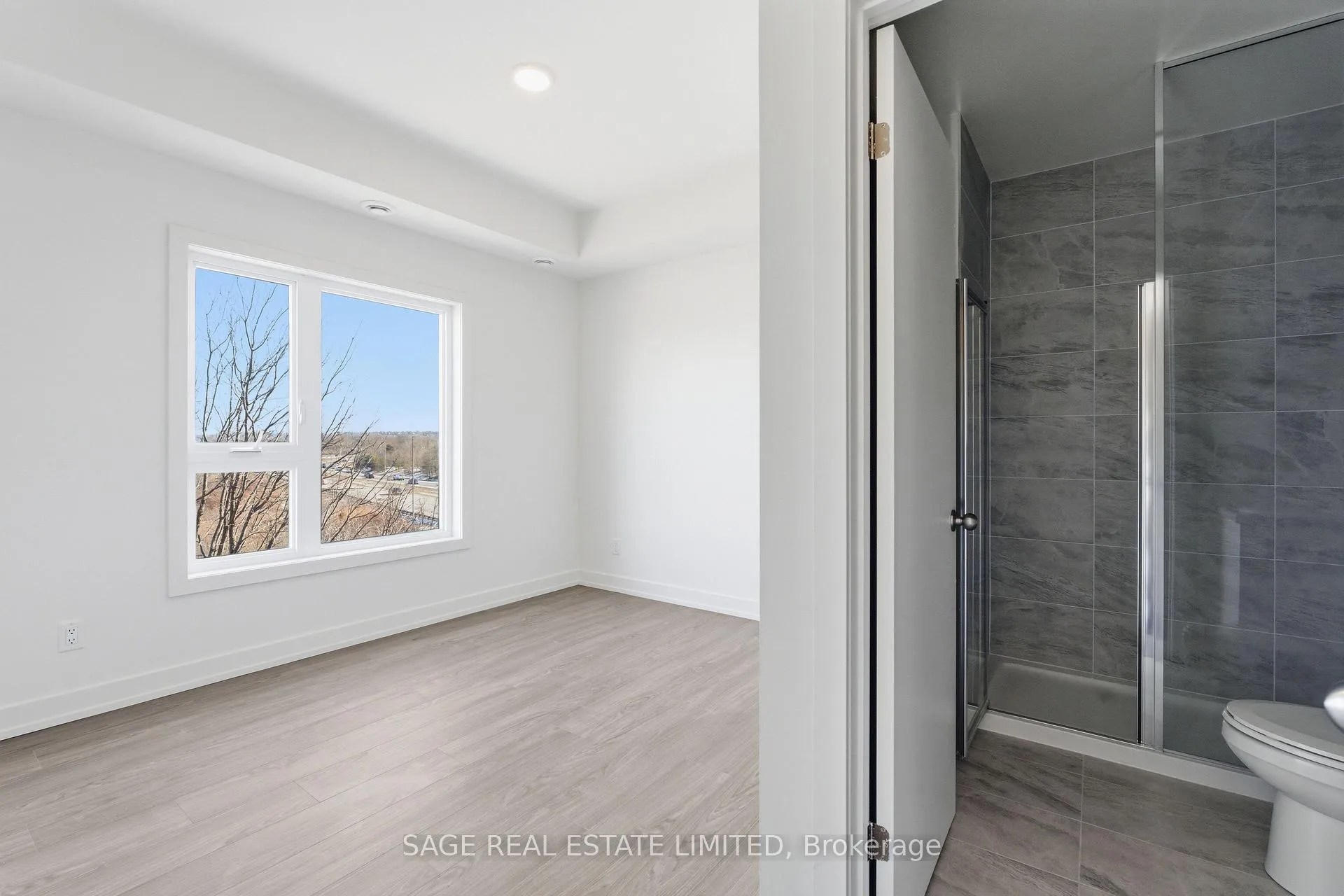 Photo 12 of Unit 312C, 16 Melbourne Avenue, St. Catharines, E. Chester — HOMEH
