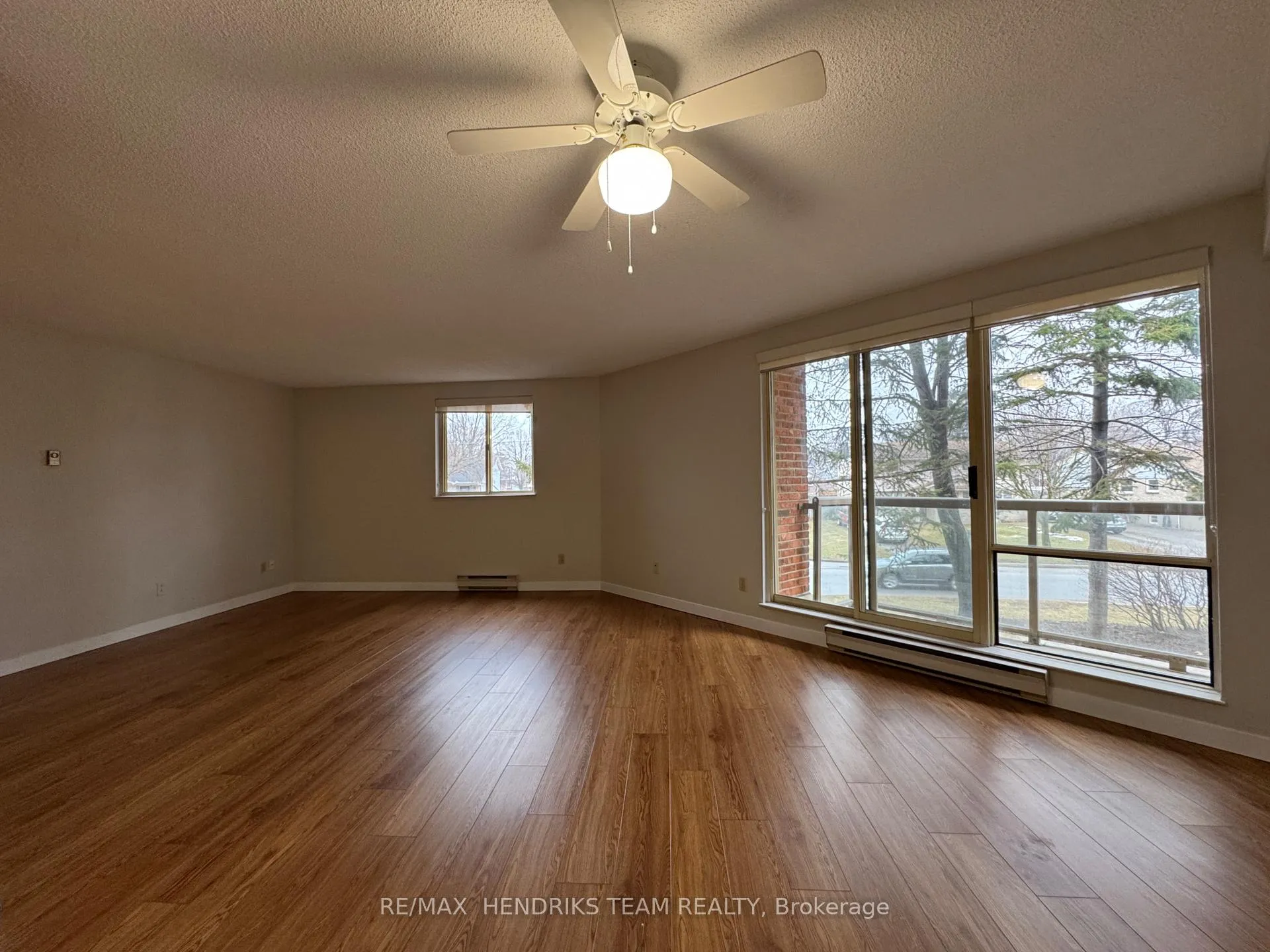 Photo 5 of Unit 210, 56 Windward Street, St. Catharines, Carlton/Bunting — HOMEH