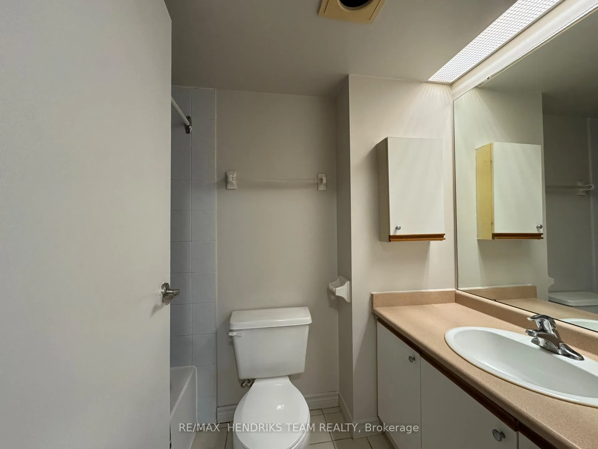 Photo 12 of Unit 210, 56 Windward Street, St. Catharines, Carlton/Bunting — HOMEH