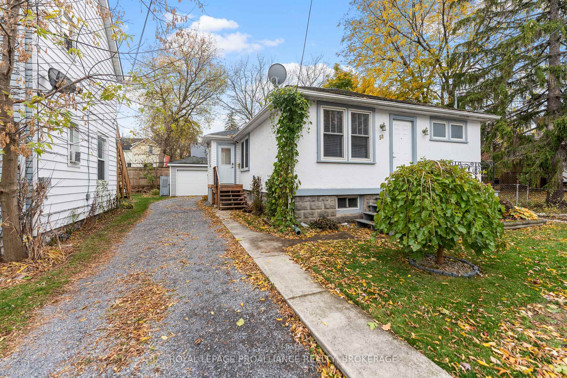 Photo 4 of 58 Stanley Street, Kingston, East of Sir John A. Blvd — HOMEH