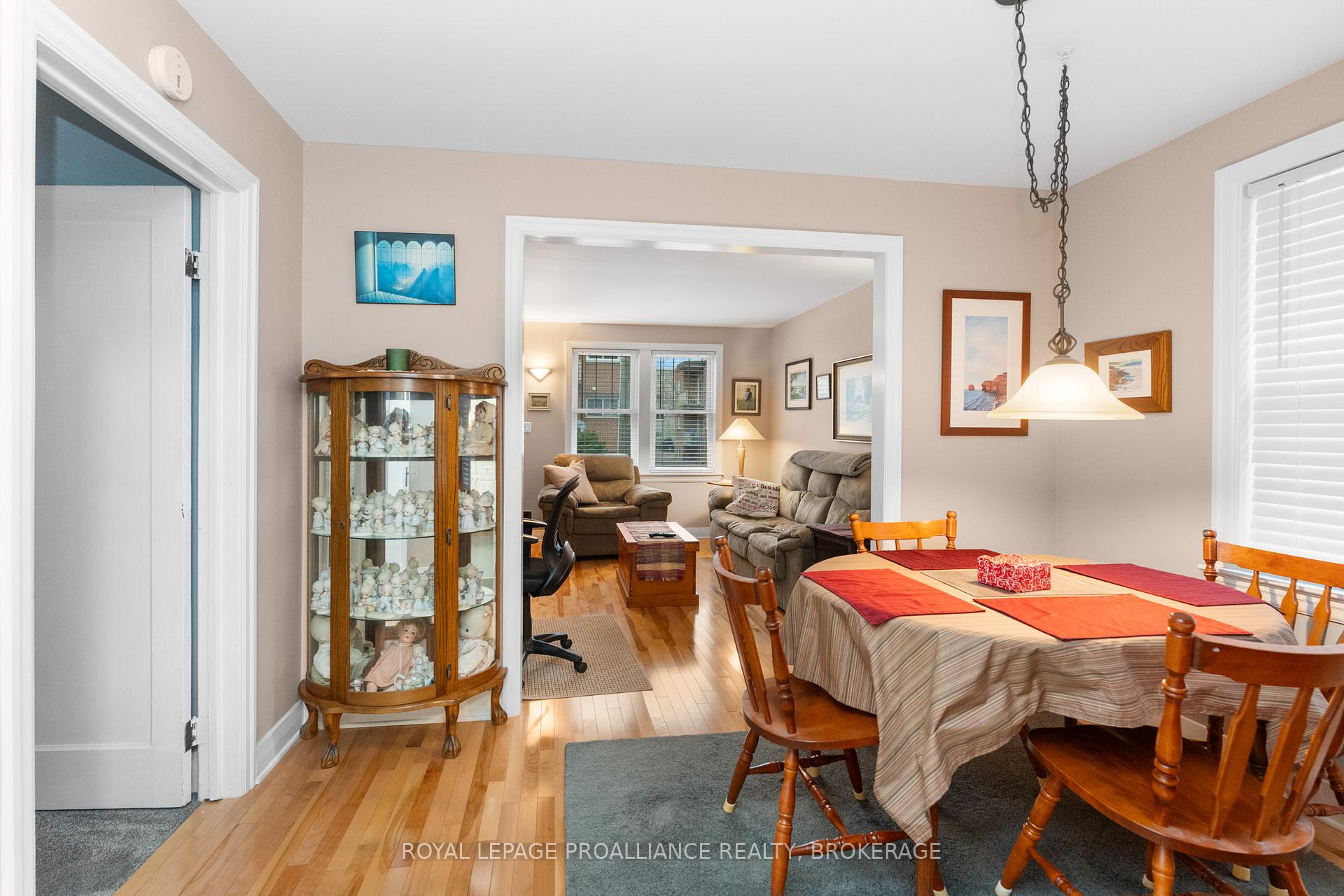 Photo 11 of 58 Stanley Street, Kingston, East of Sir John A. Blvd — HOMEH