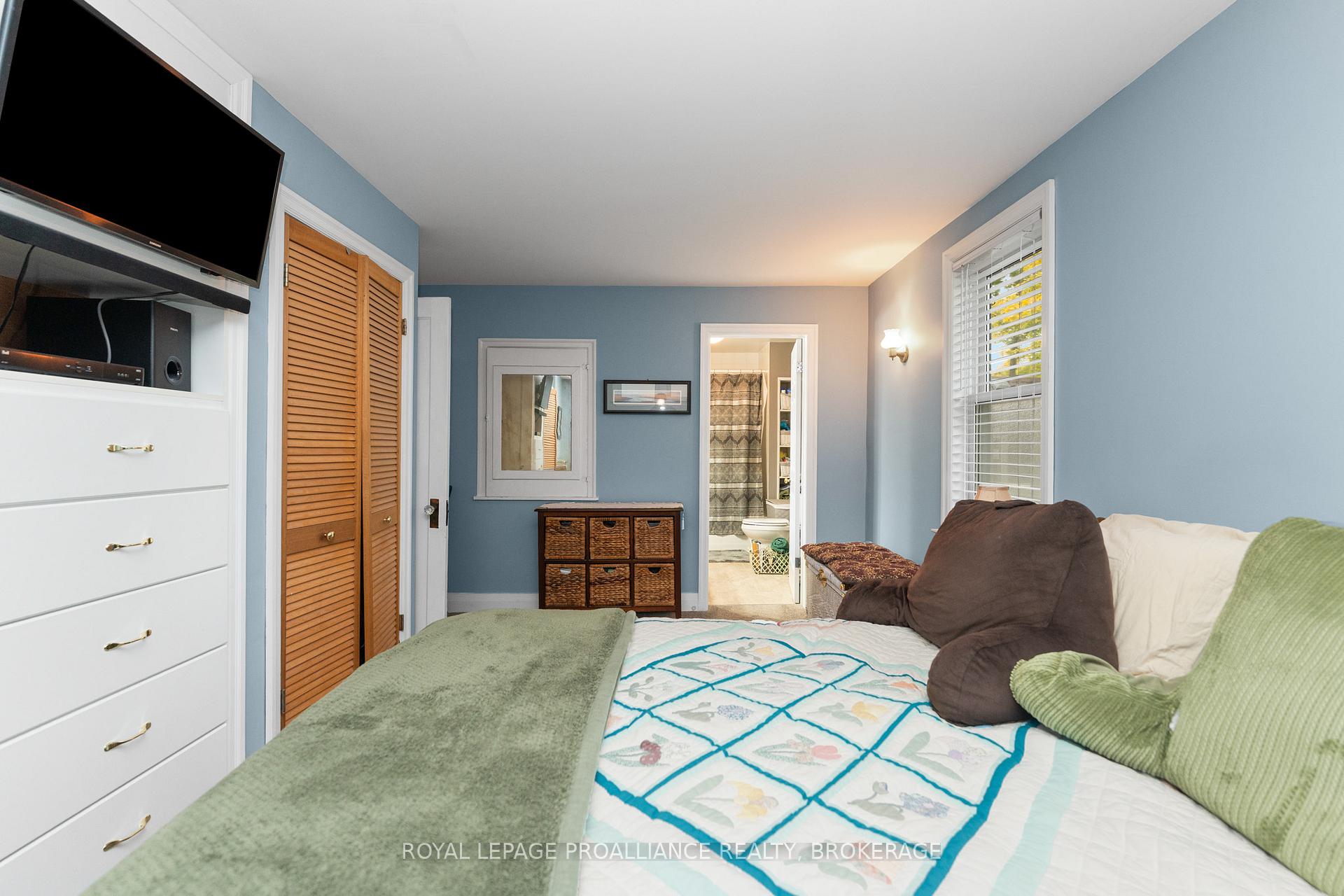 Photo 20 of 58 Stanley Street, Kingston, East of Sir John A. Blvd — HOMEH
